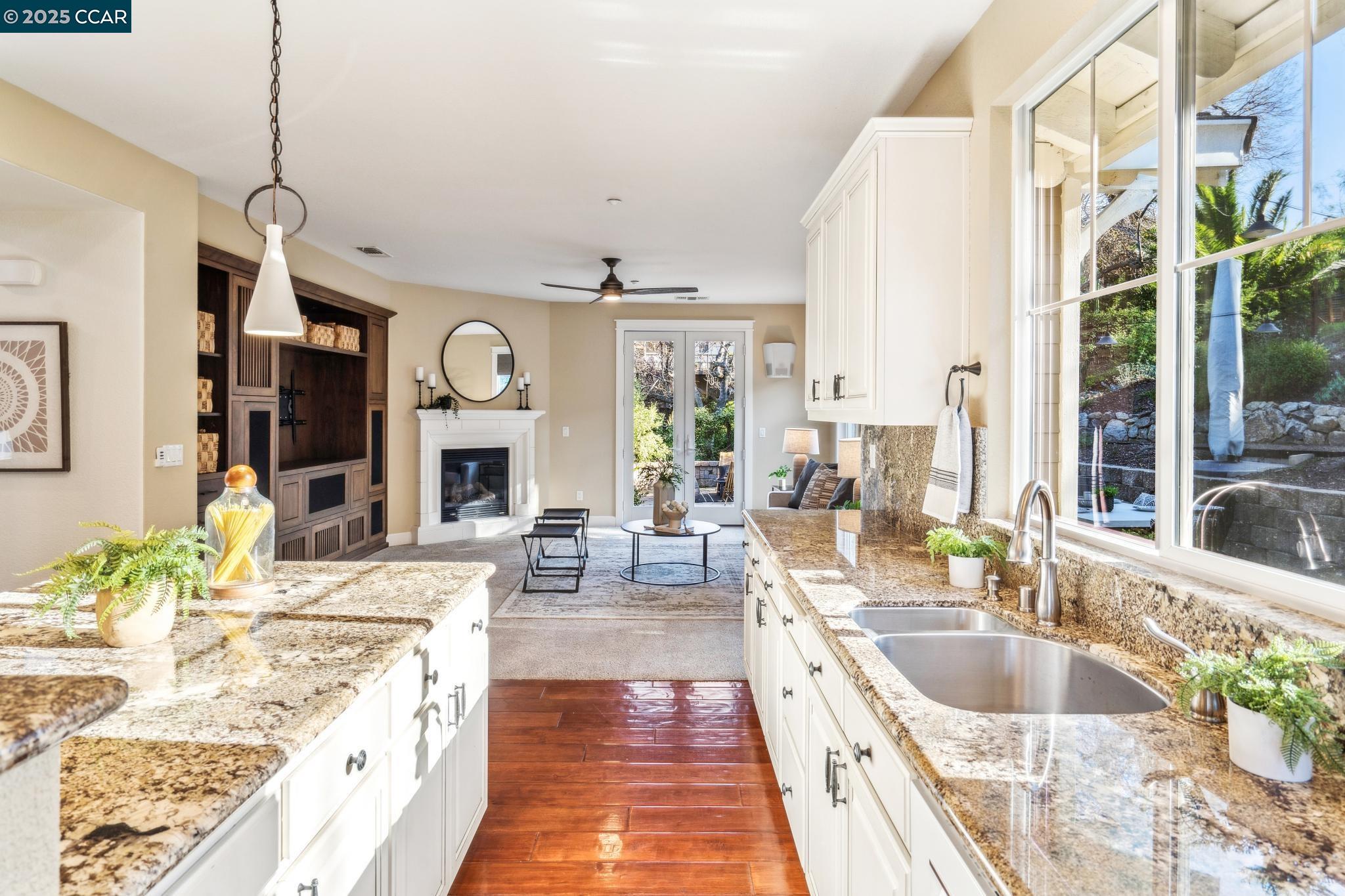 1180 Vista Ridge Ct.