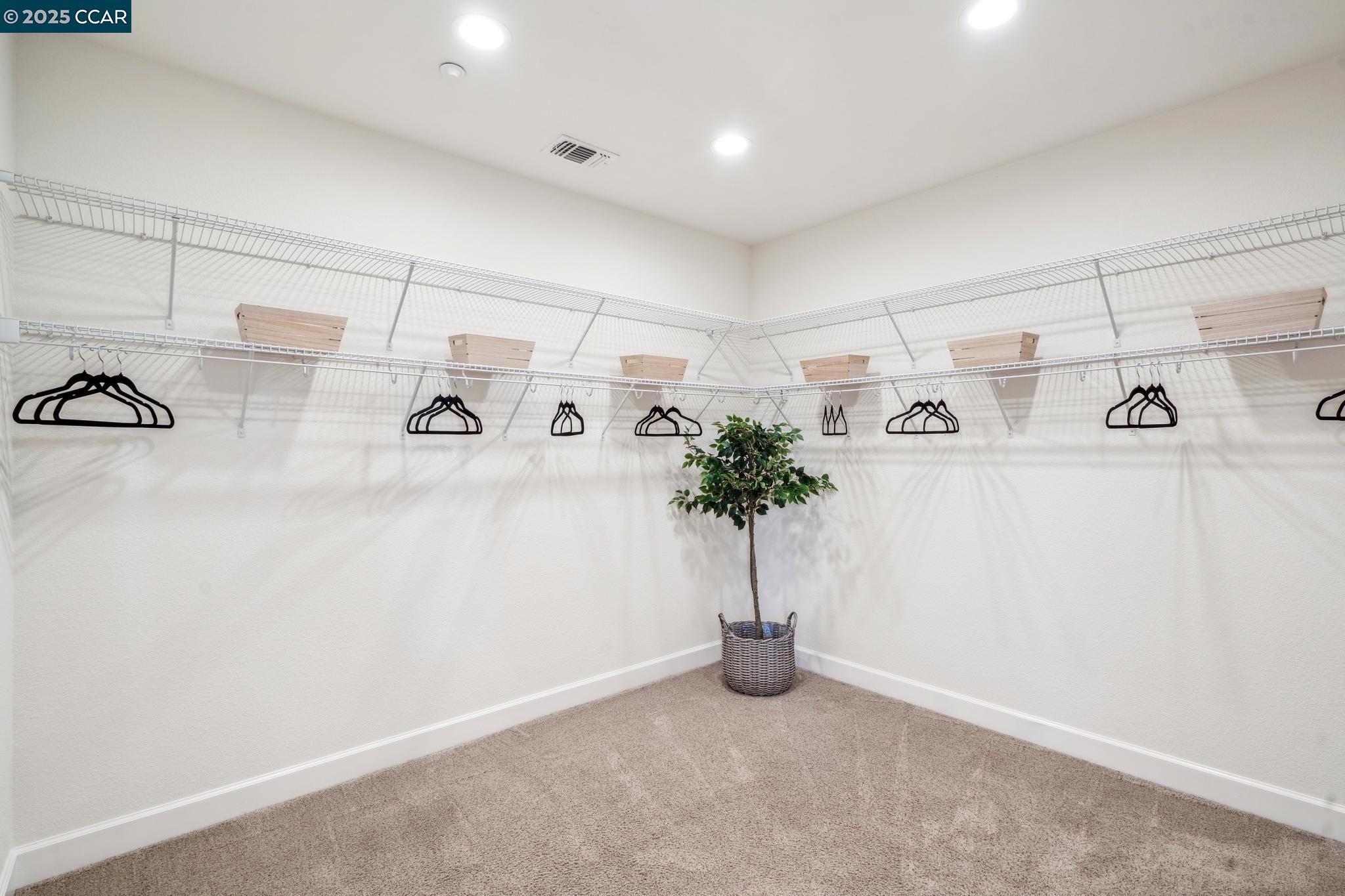 1180 Vista Ridge Ct.
