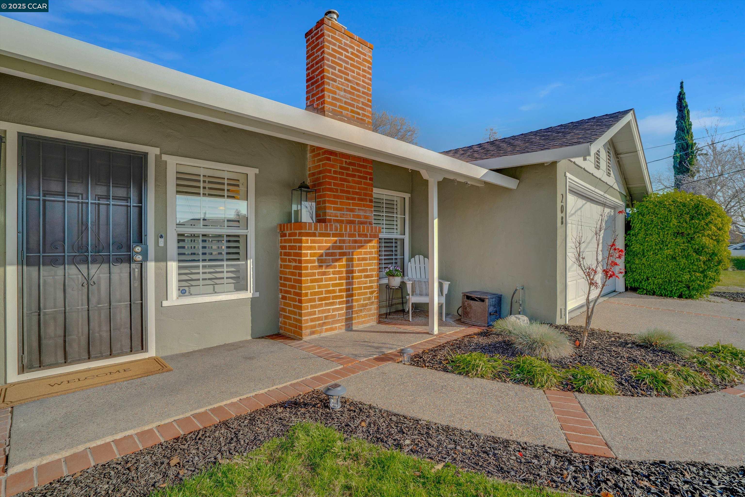 208 Hazel Dr