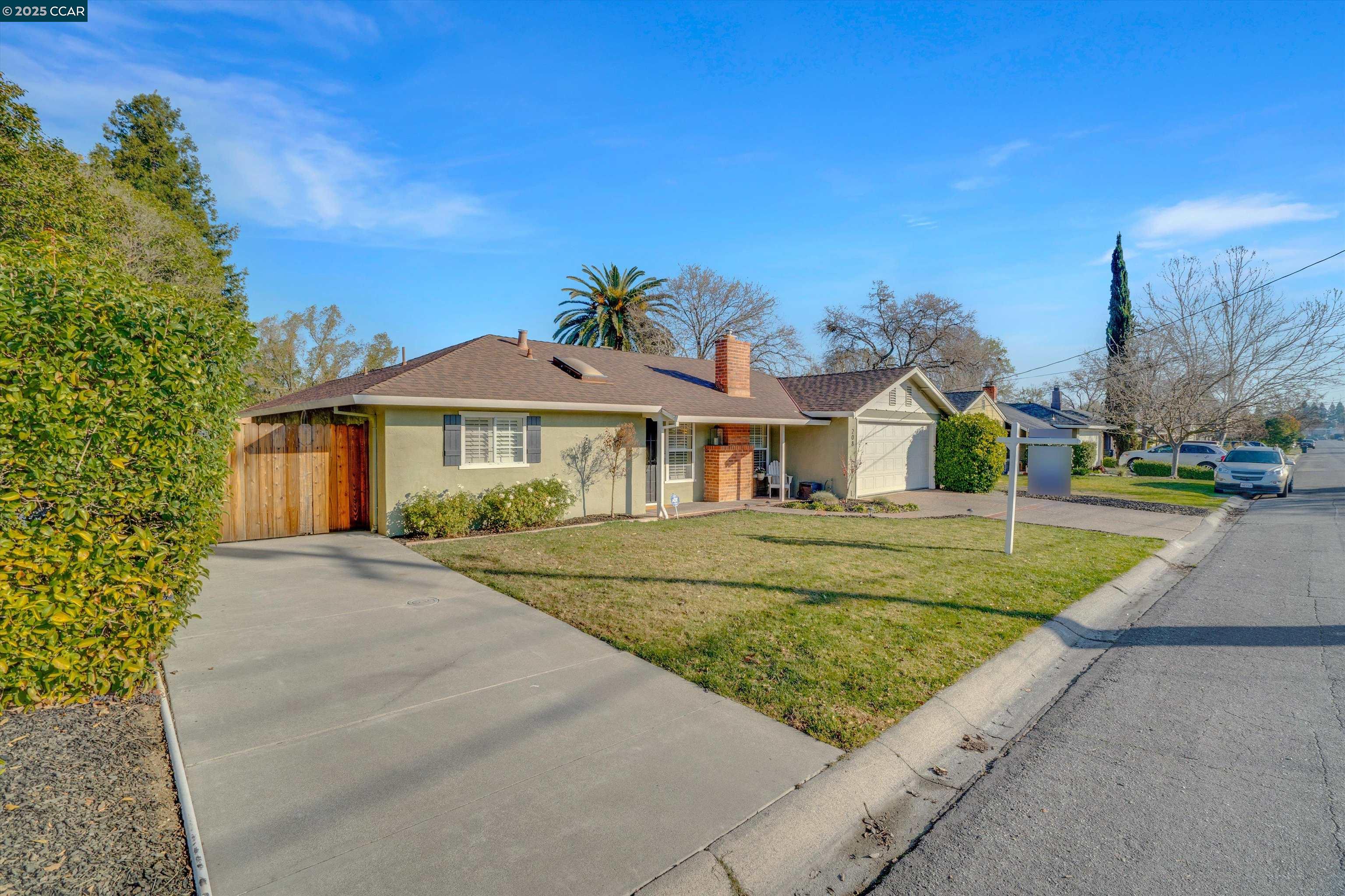 208 Hazel Dr