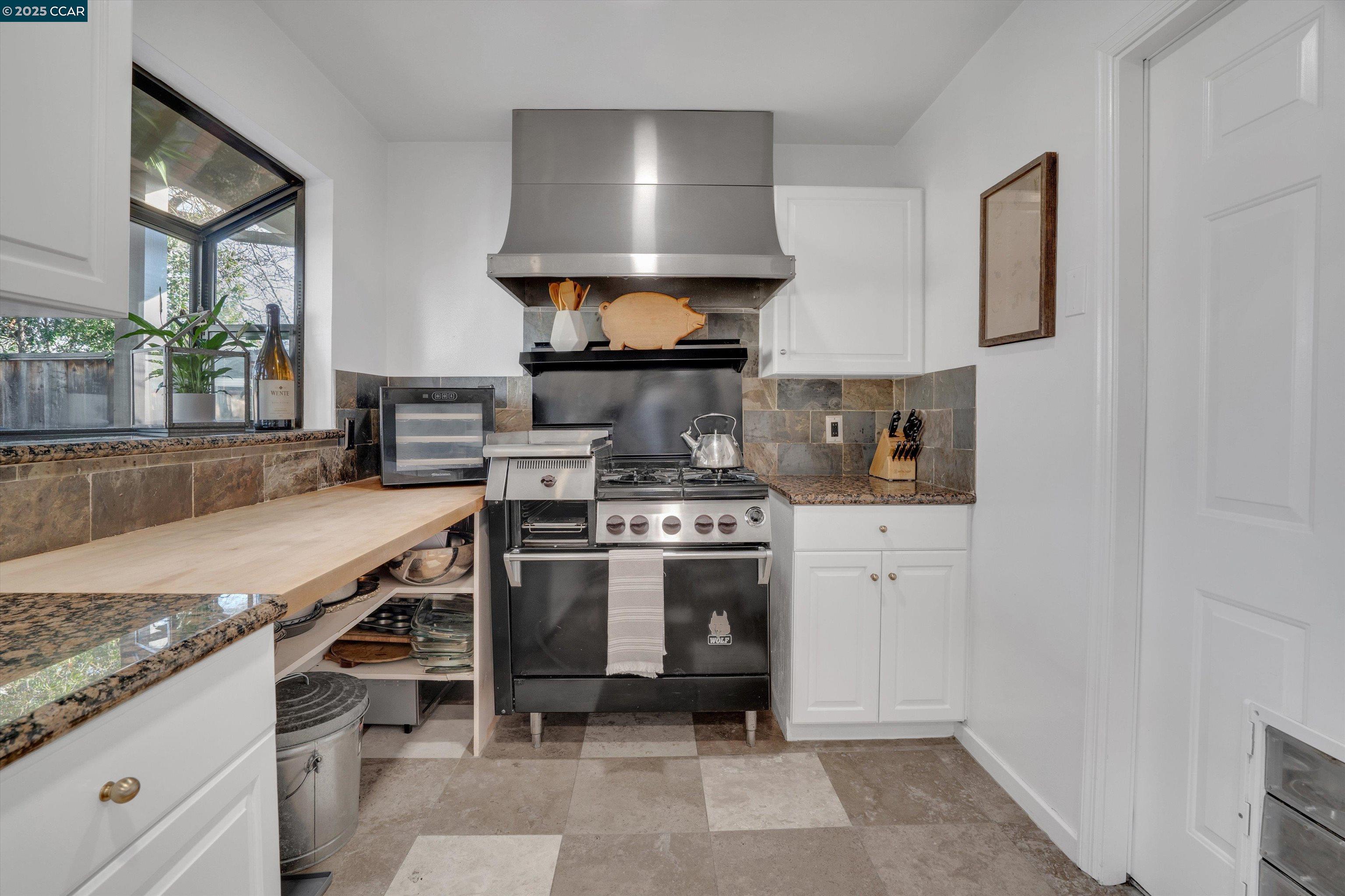 208 Hazel Dr