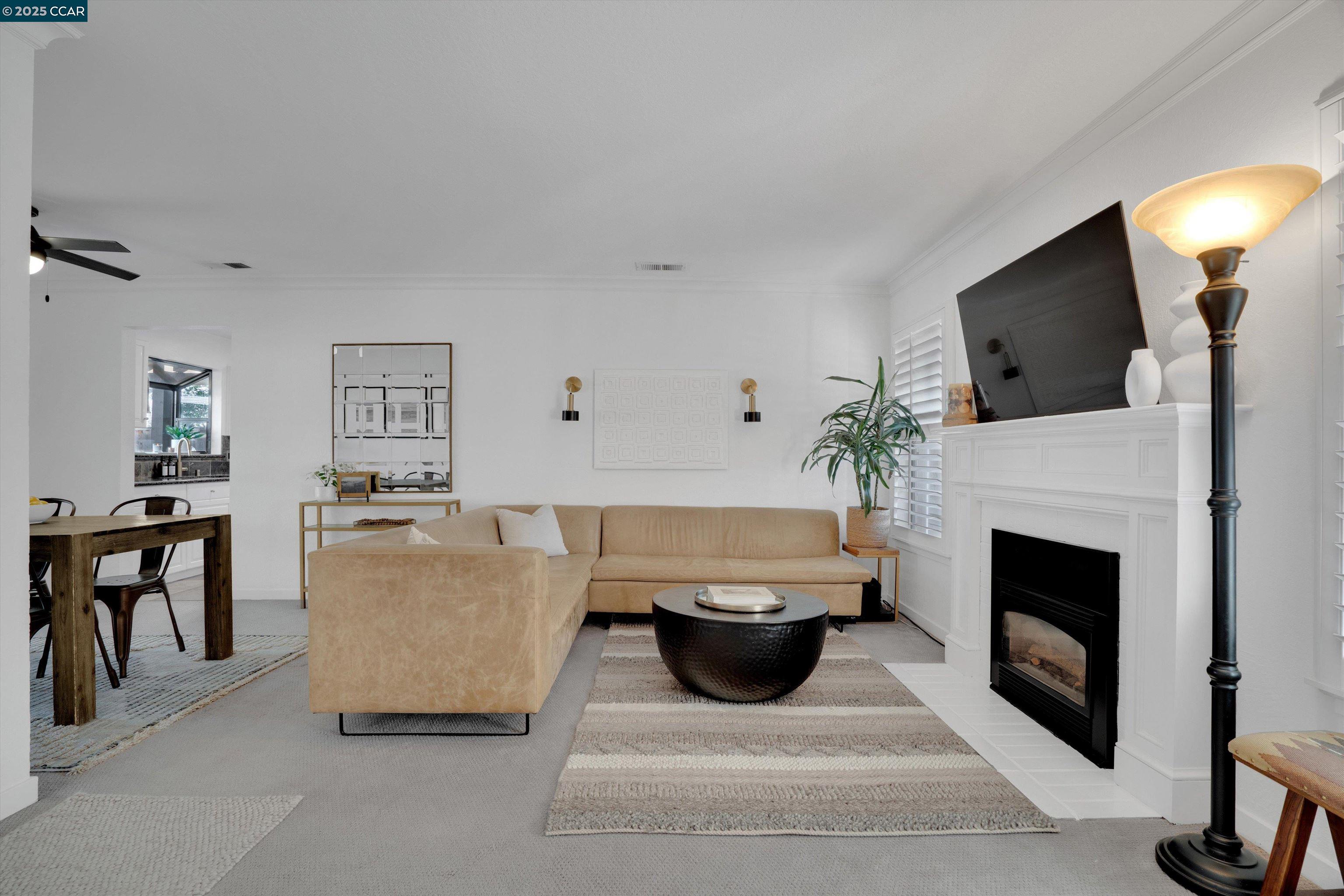 208 Hazel Dr