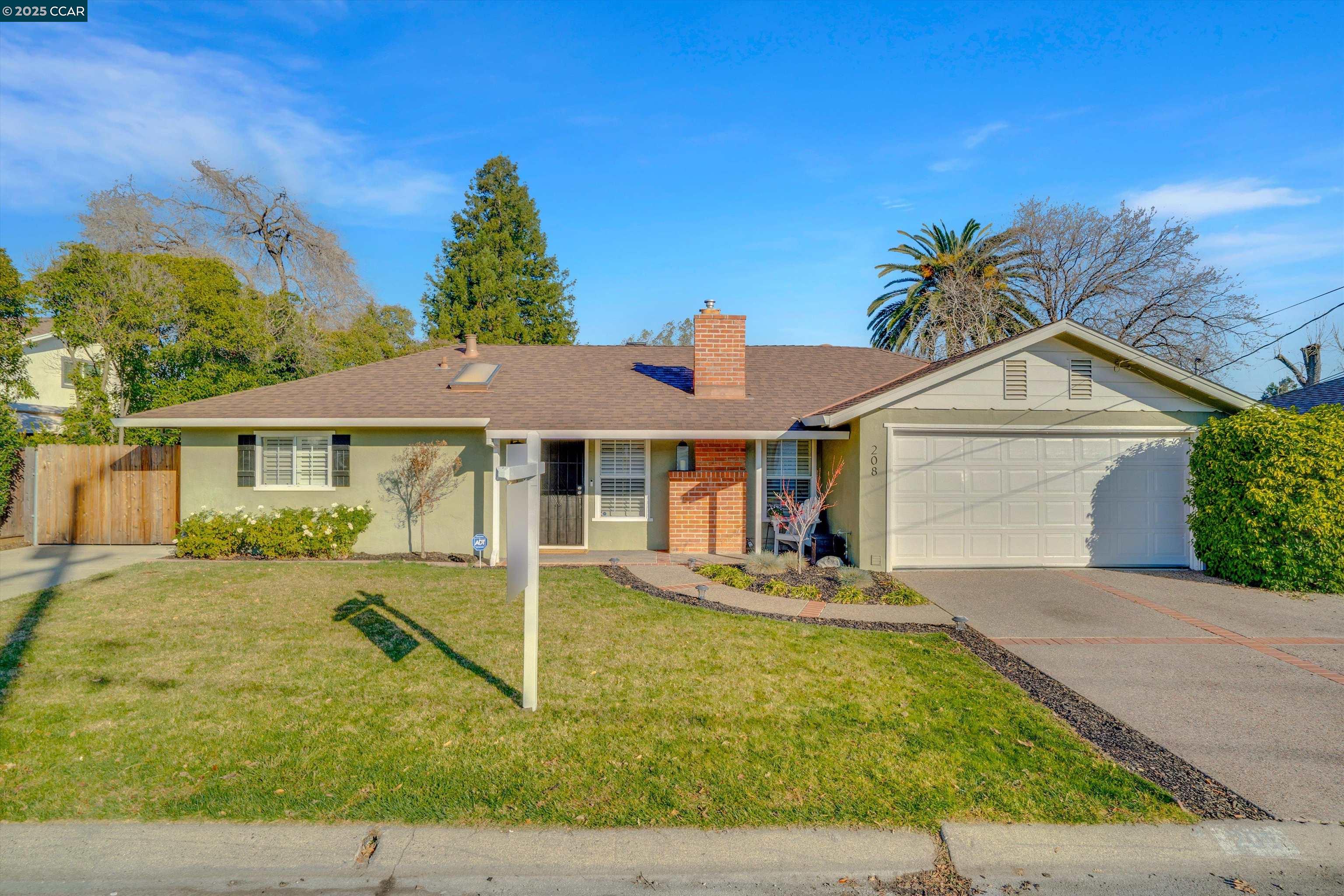 208 Hazel Dr