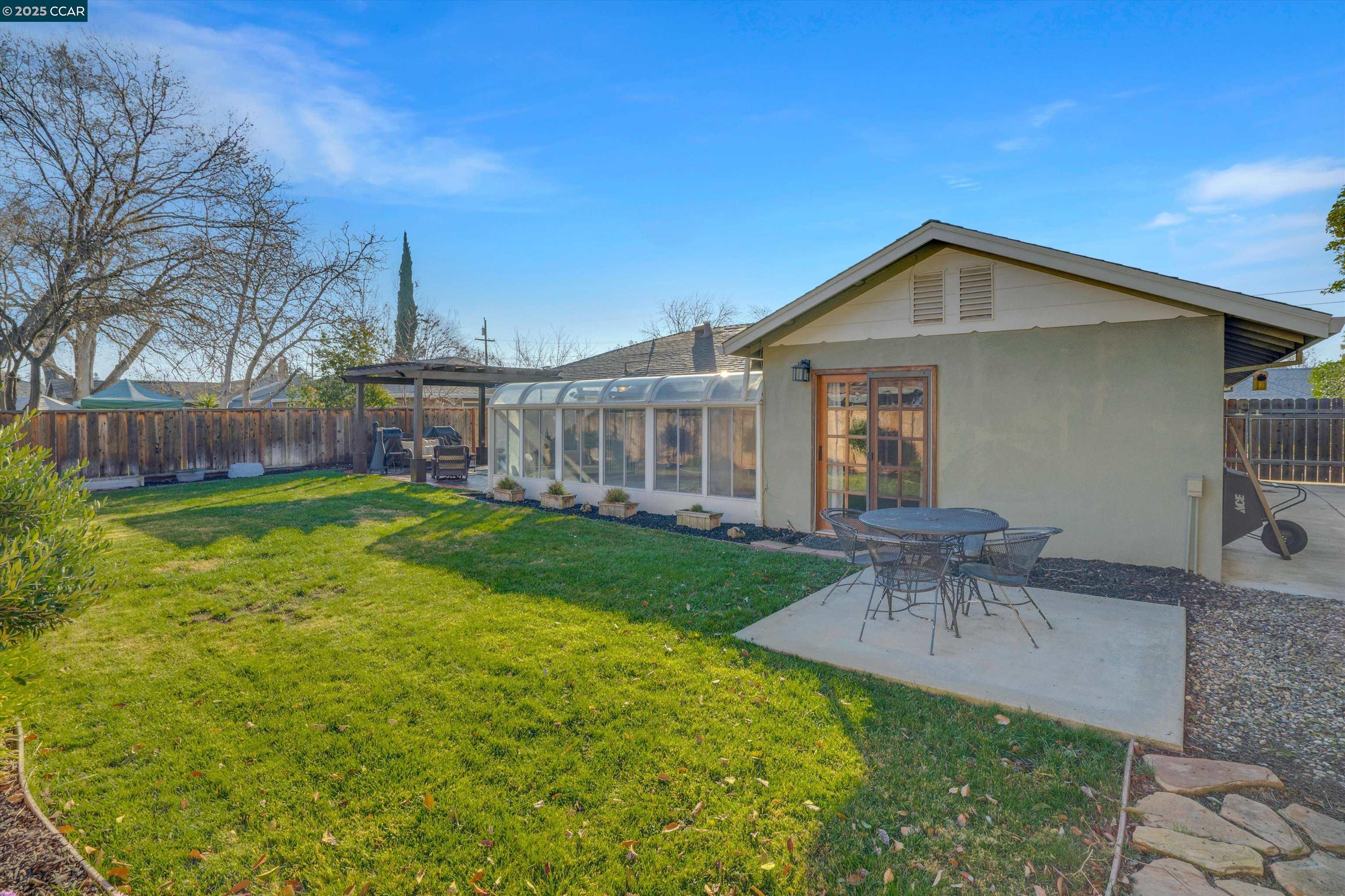 208 Hazel Dr