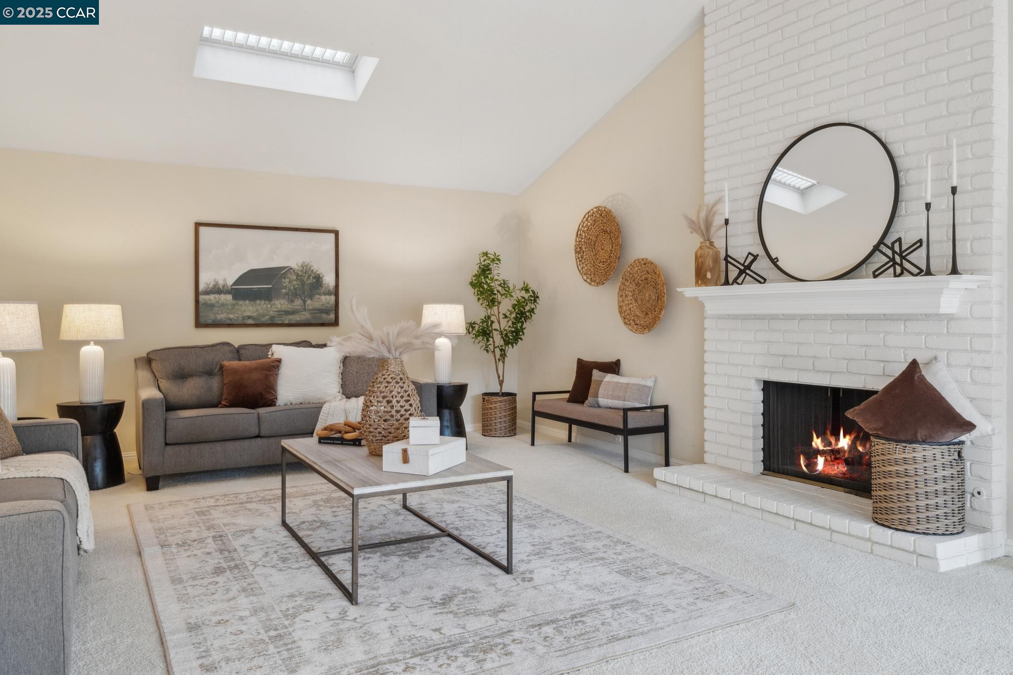 851 Luz Ct