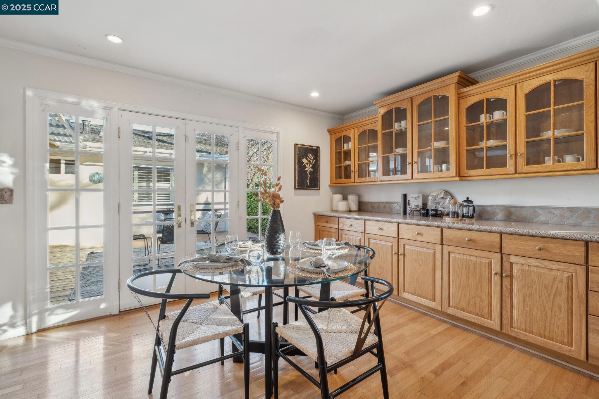 851 Luz Ct