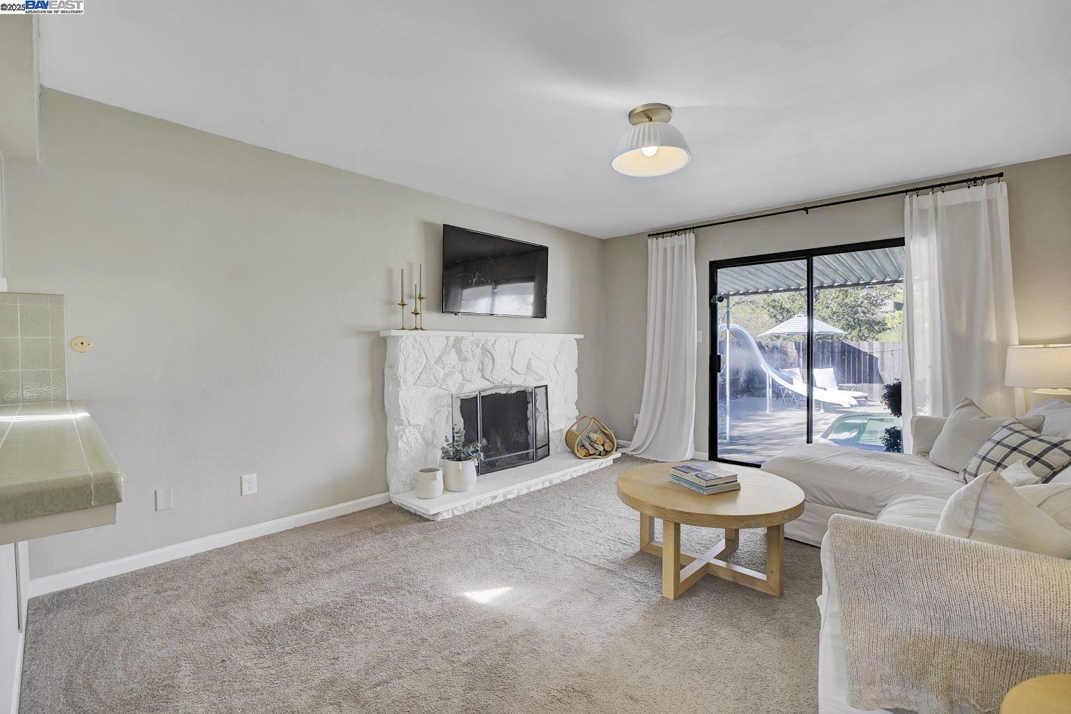 1057 Rolling Hill Way