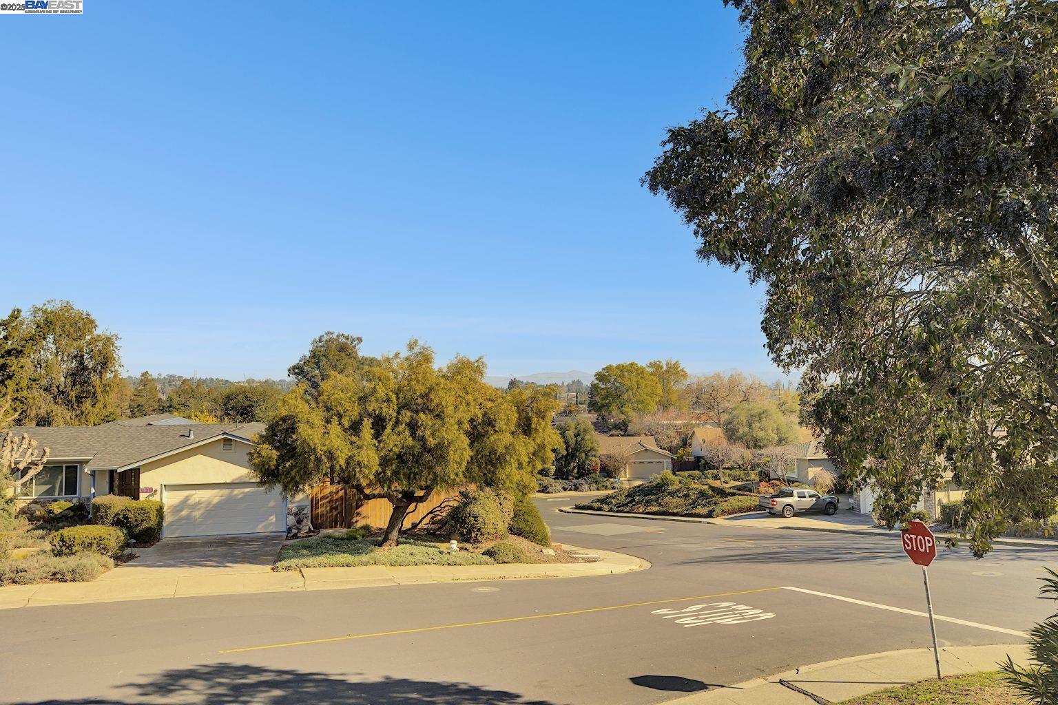 1057 Rolling Hill Way