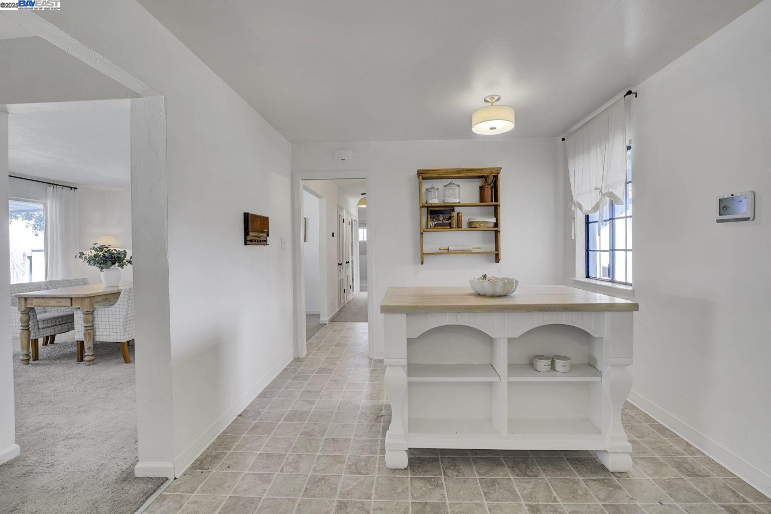 1057 Rolling Hill Way