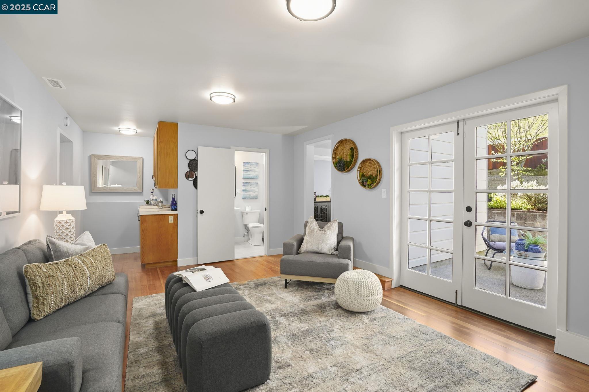 276 Ewing Terrace