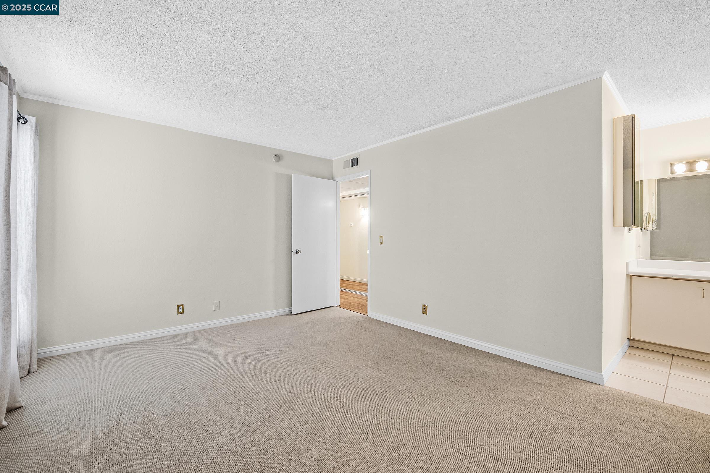 310 N Civic Dr # 506