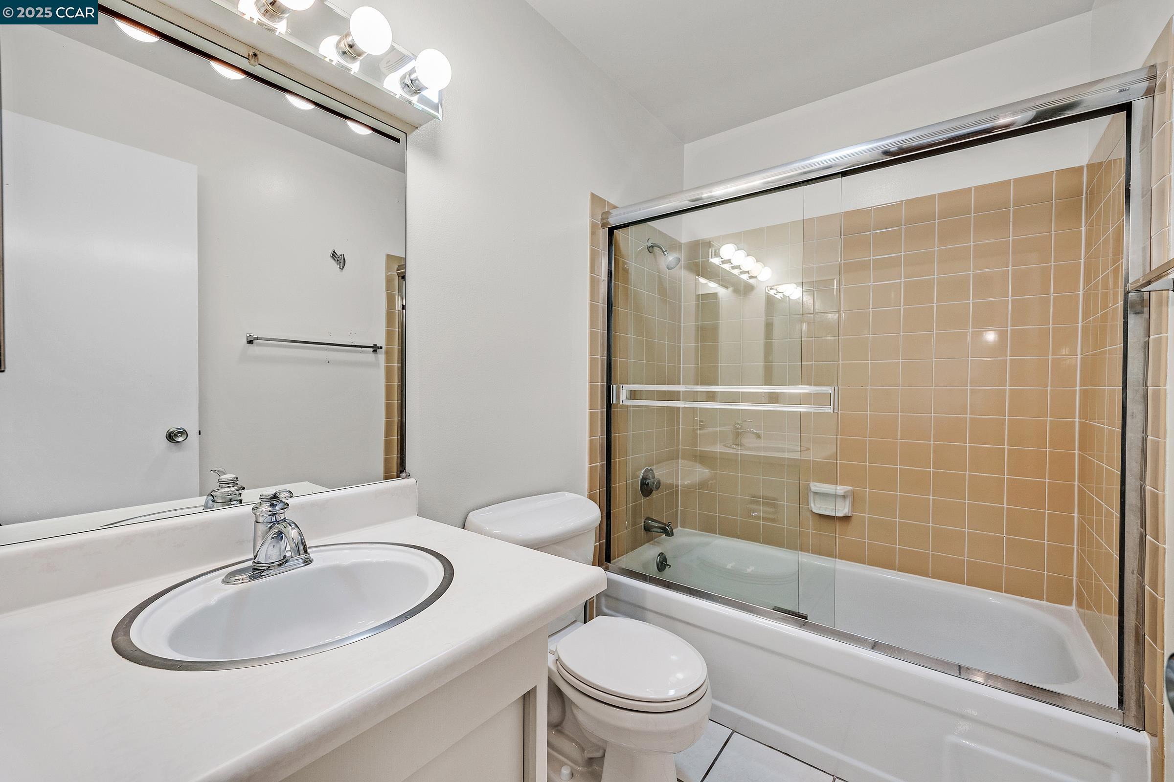 310 N Civic Dr # 506