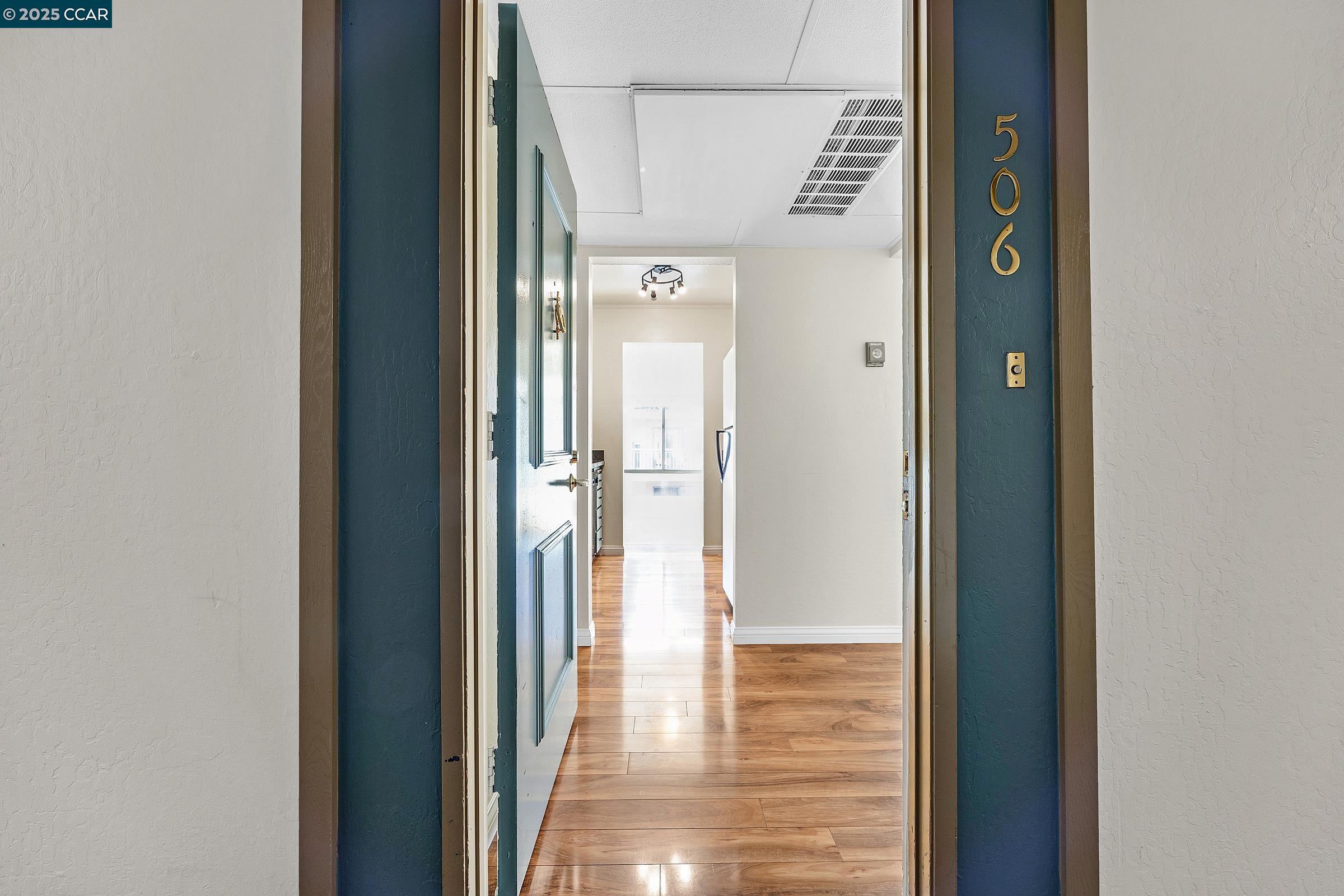310 N Civic Dr # 506