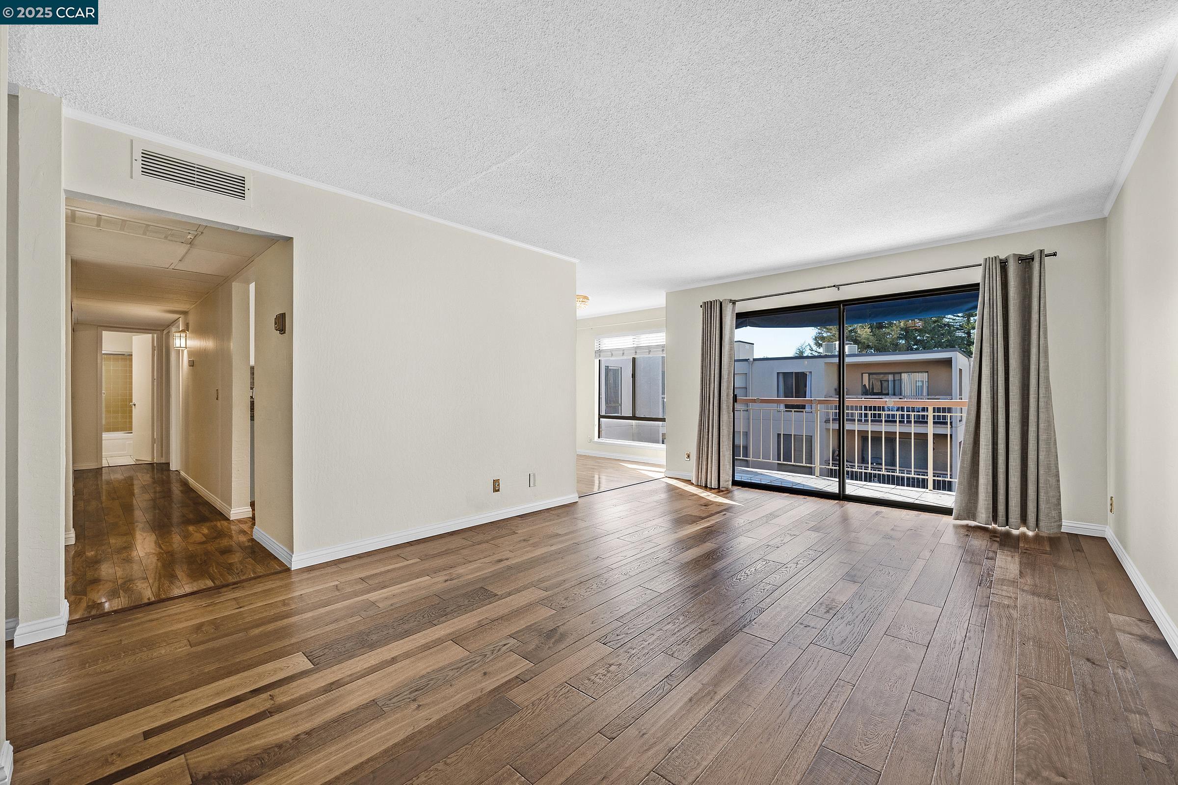 310 N Civic Dr # 506