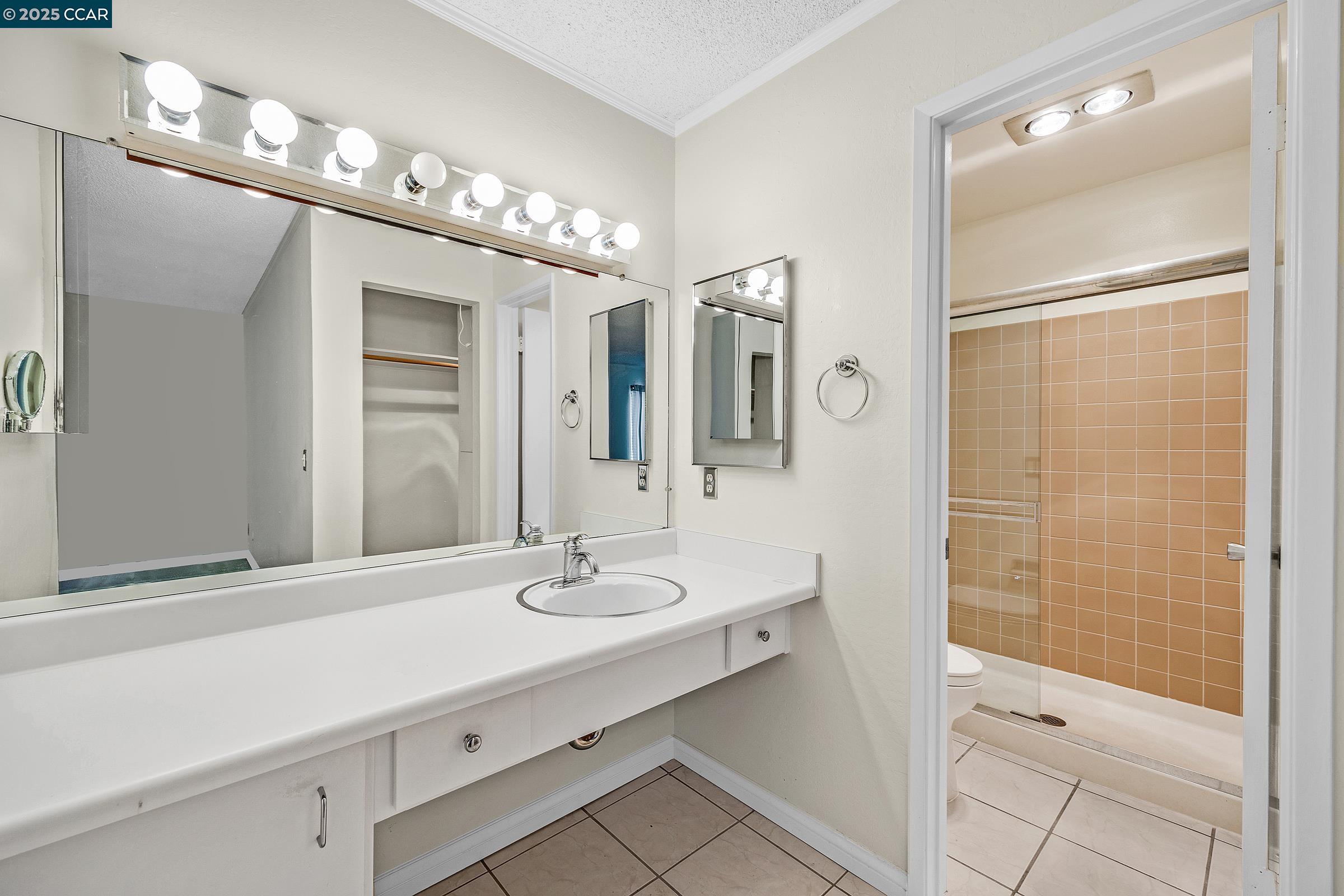 310 N Civic Dr # 506