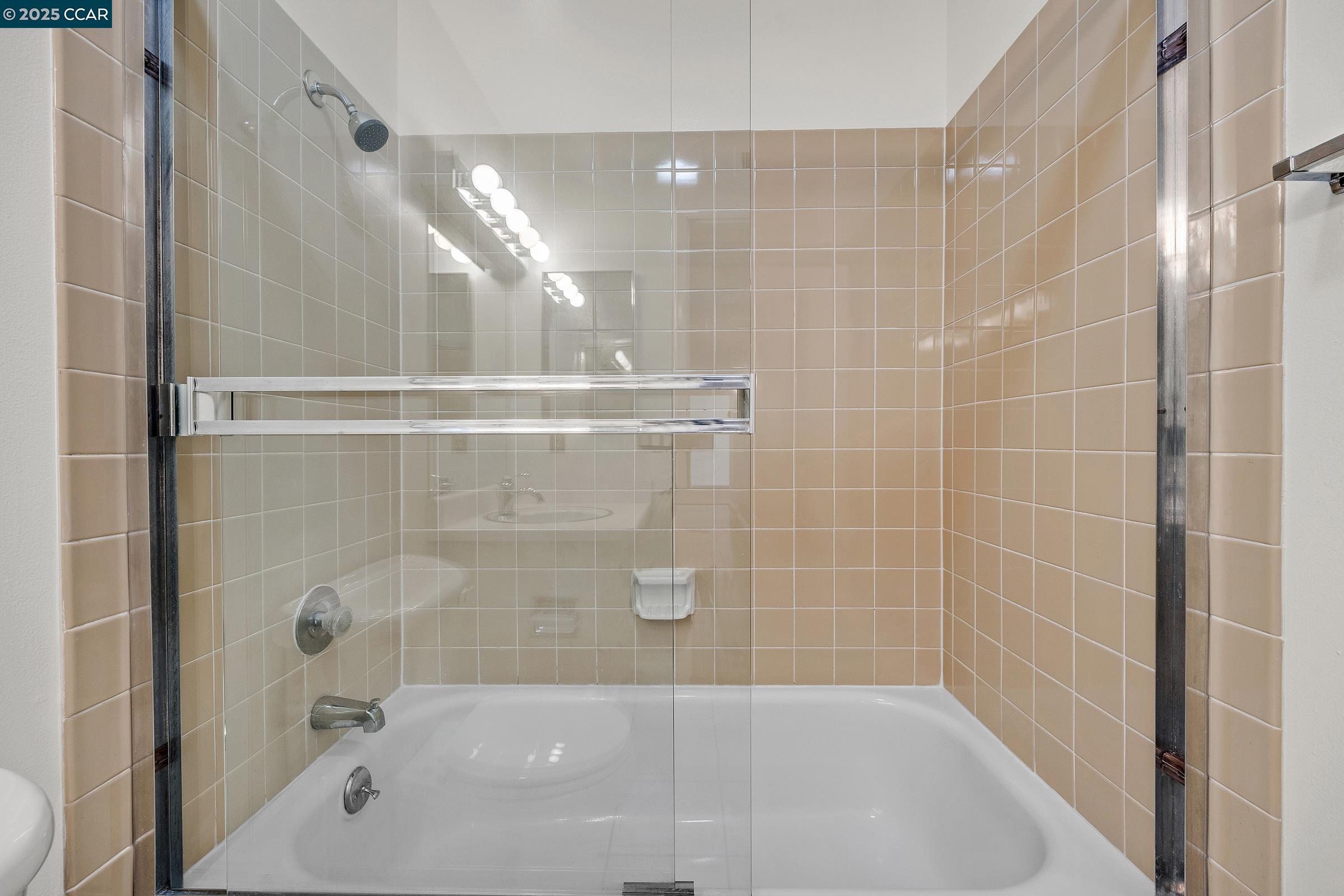 310 N Civic Dr # 506