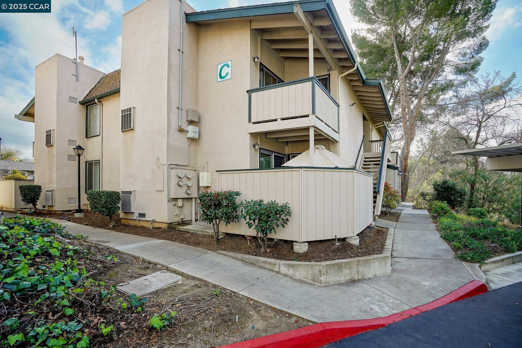 5460 Concord Blvd Unit: C3