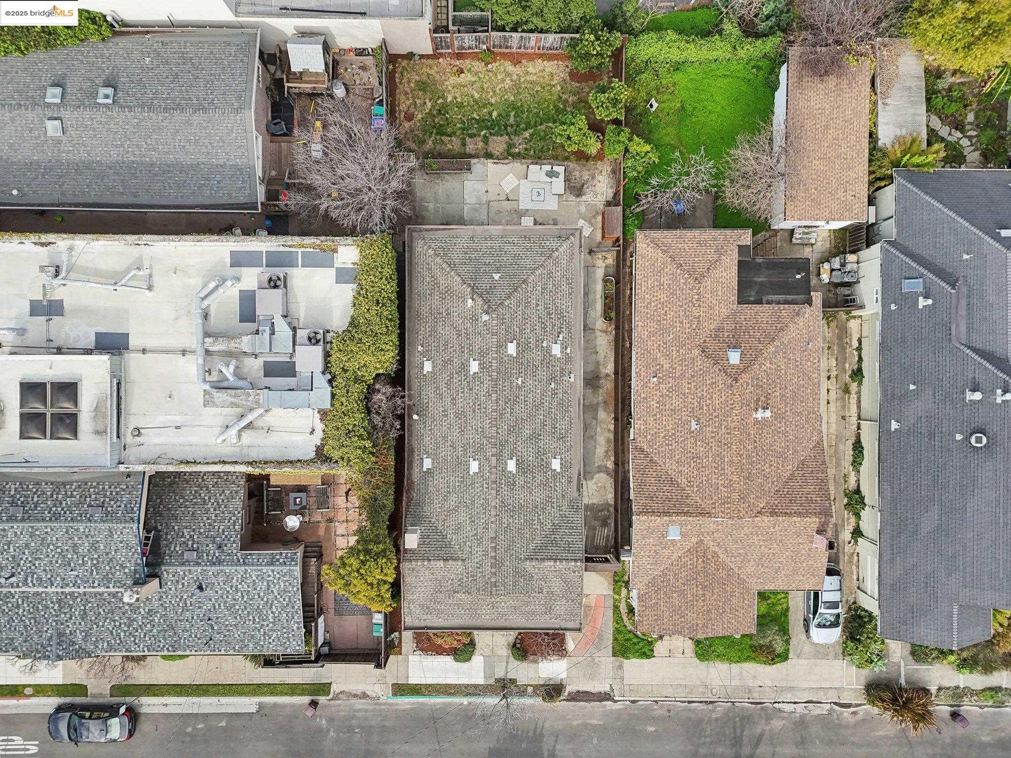 5918 Taft Ave