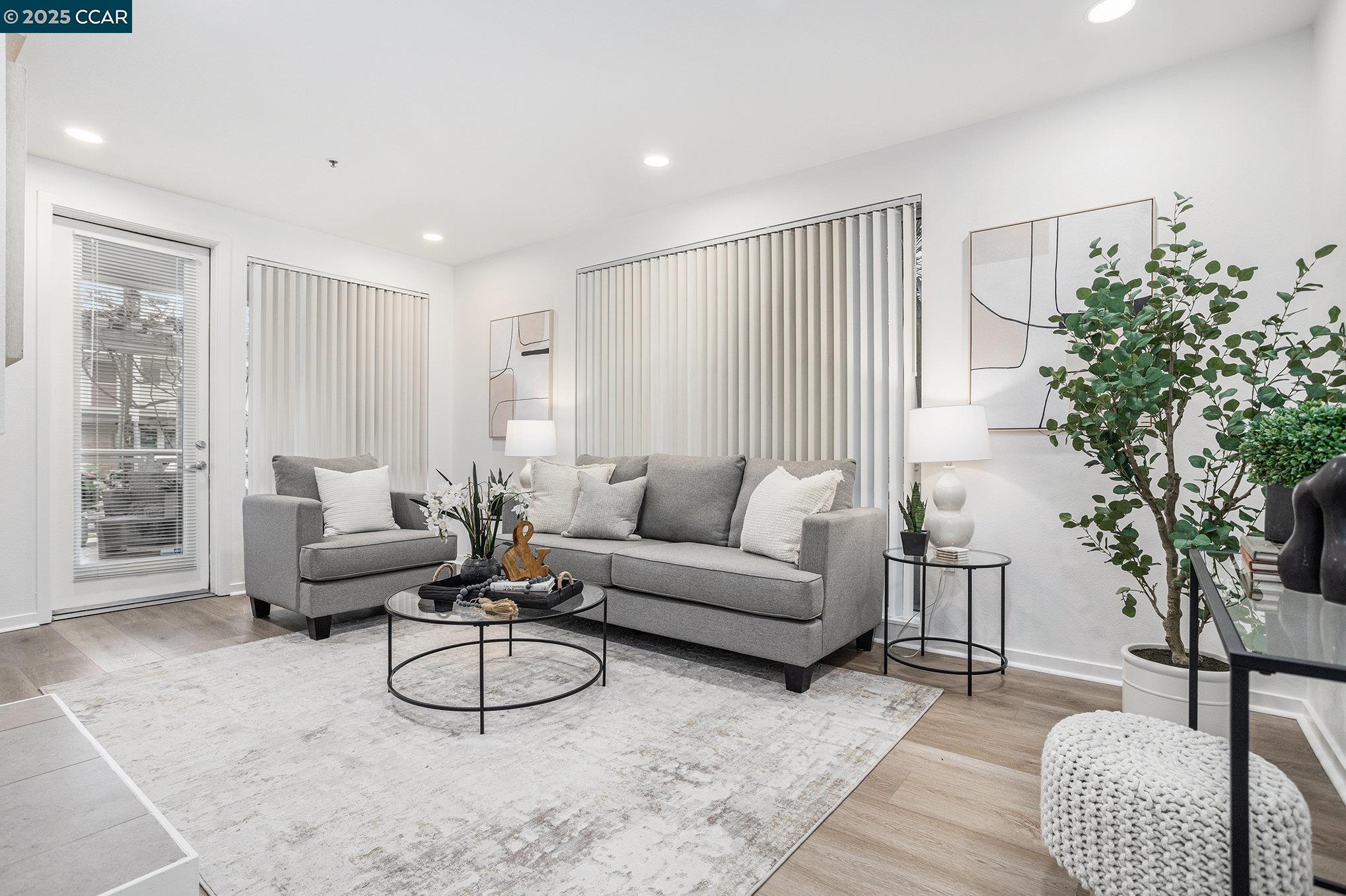 1655 N California Blvd. # 116