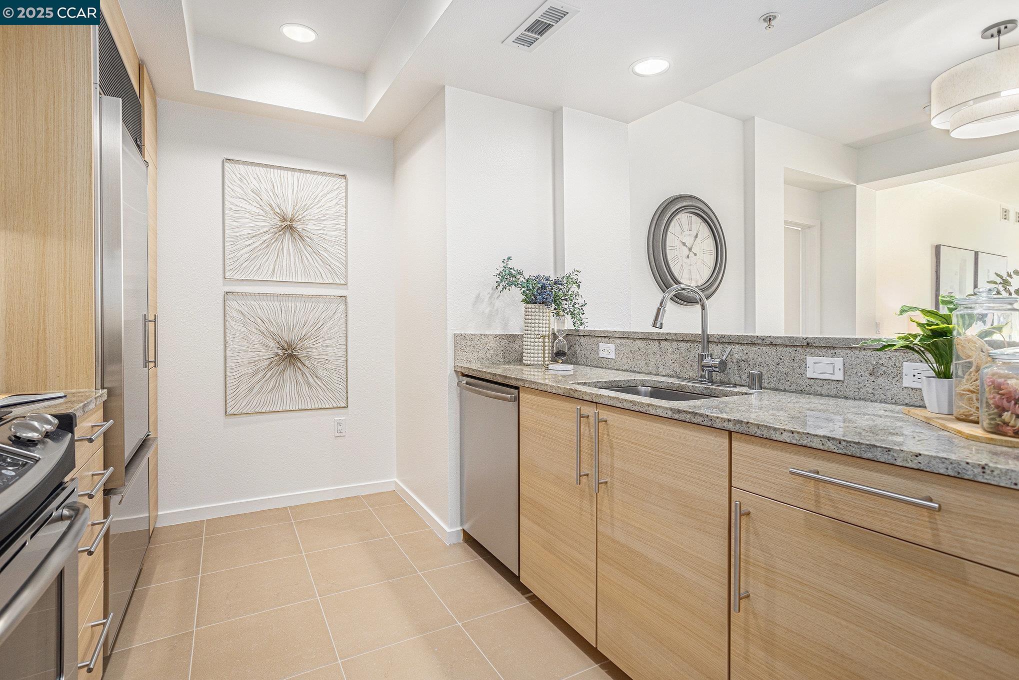 1655 N California Blvd # 340