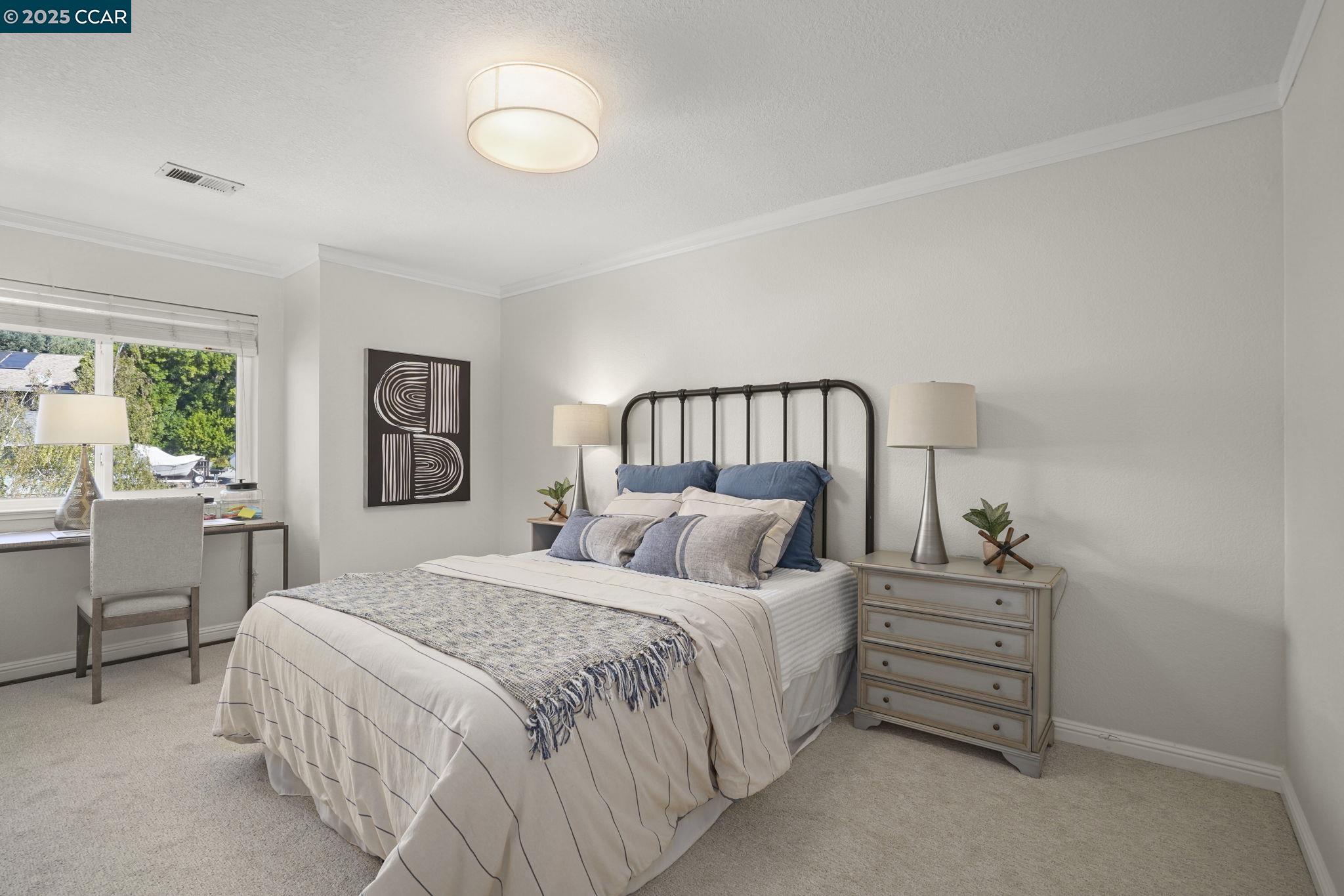 822 Rose Dr