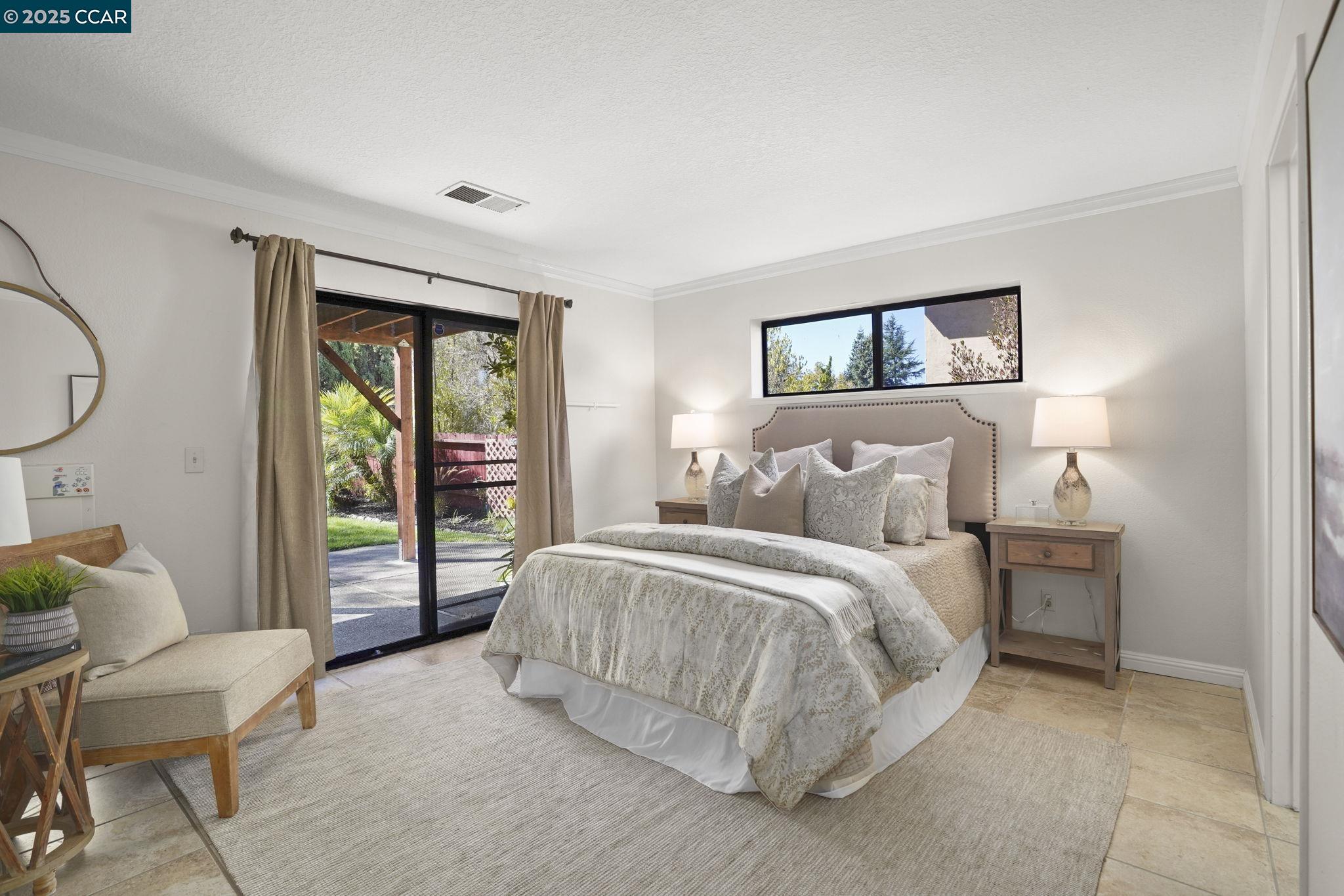 822 Rose Dr