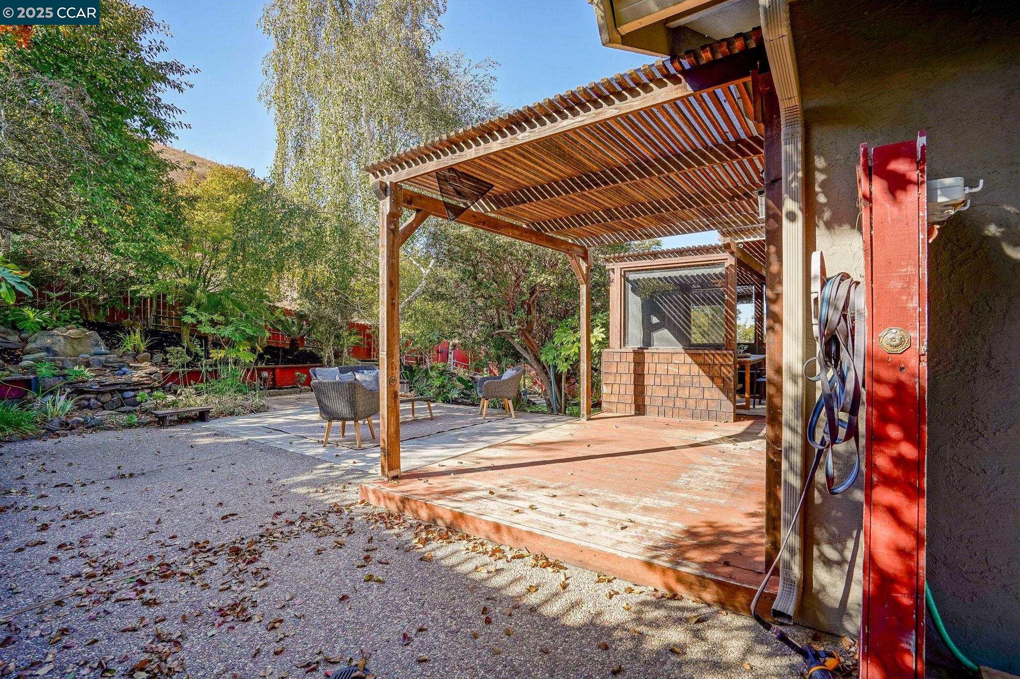 822 Rose Dr
