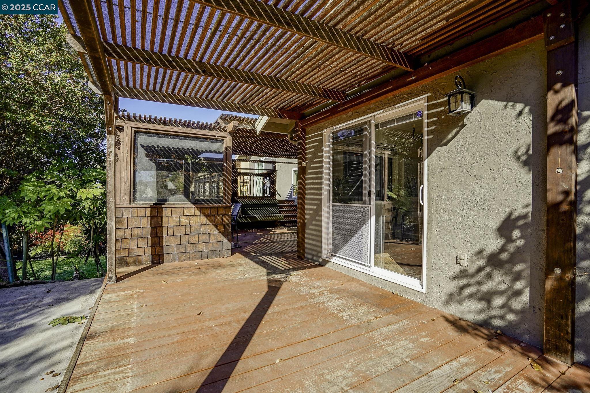 822 Rose Dr