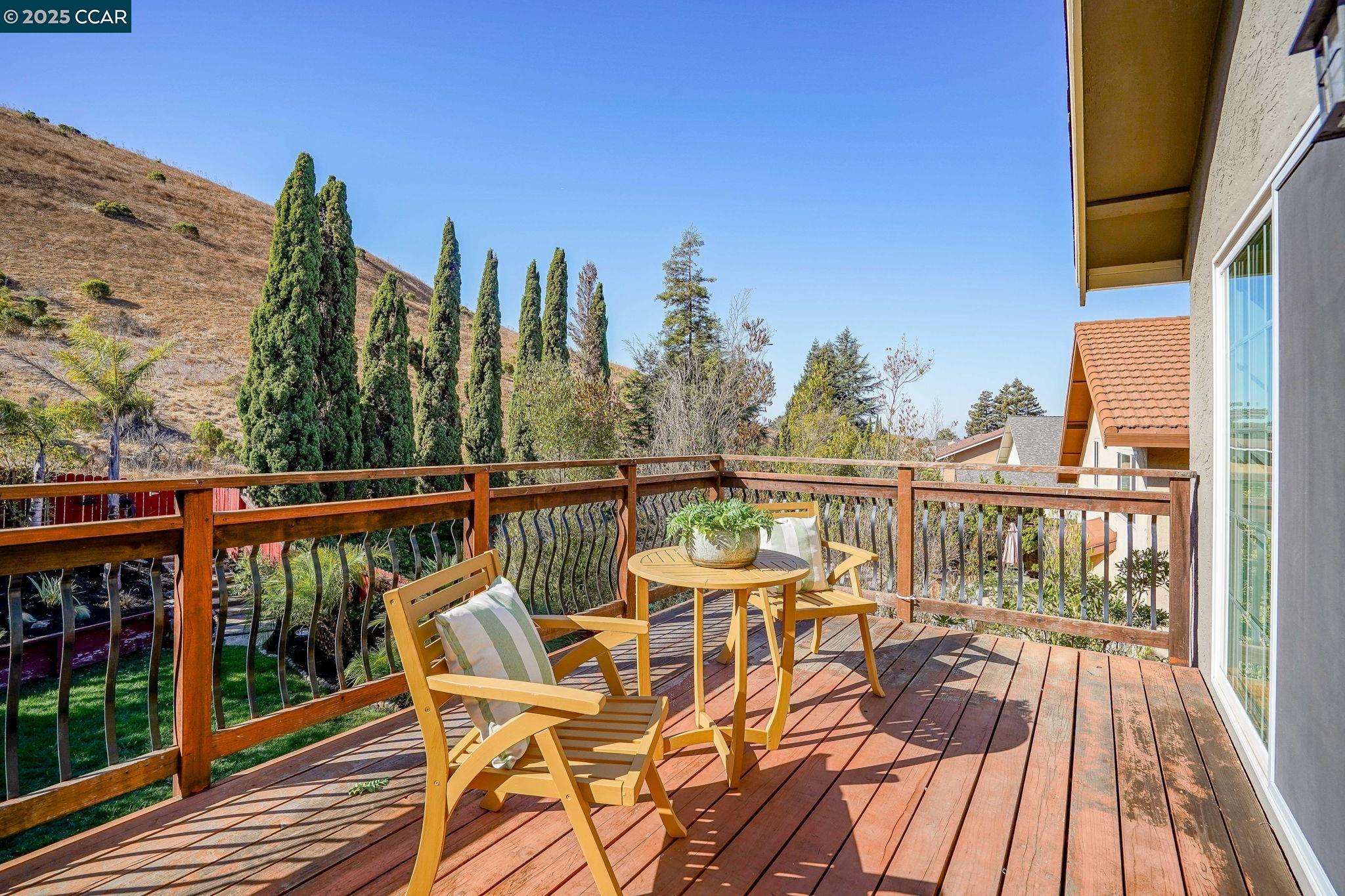 822 Rose Dr