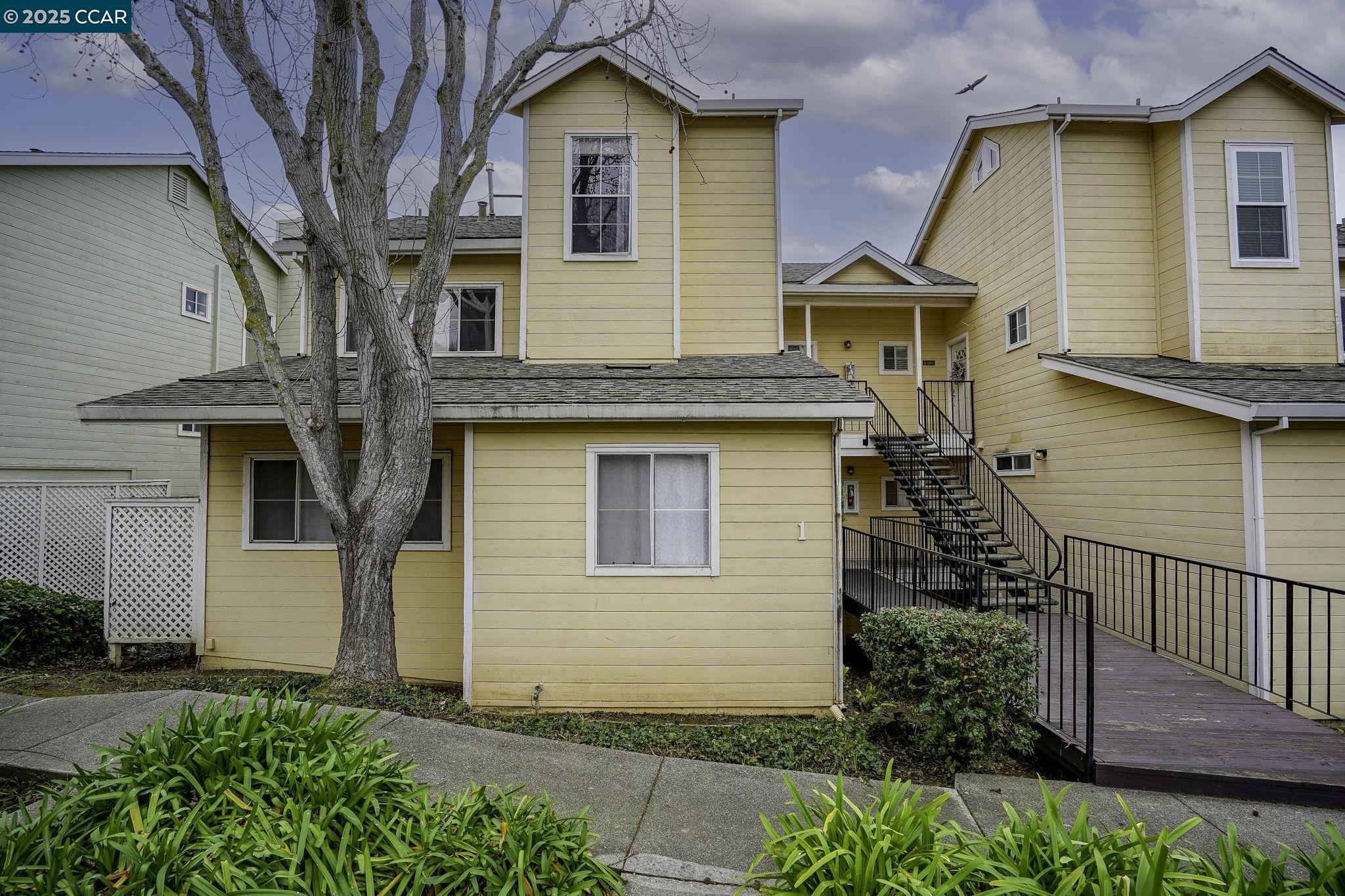 735 Buchanan St. # 204