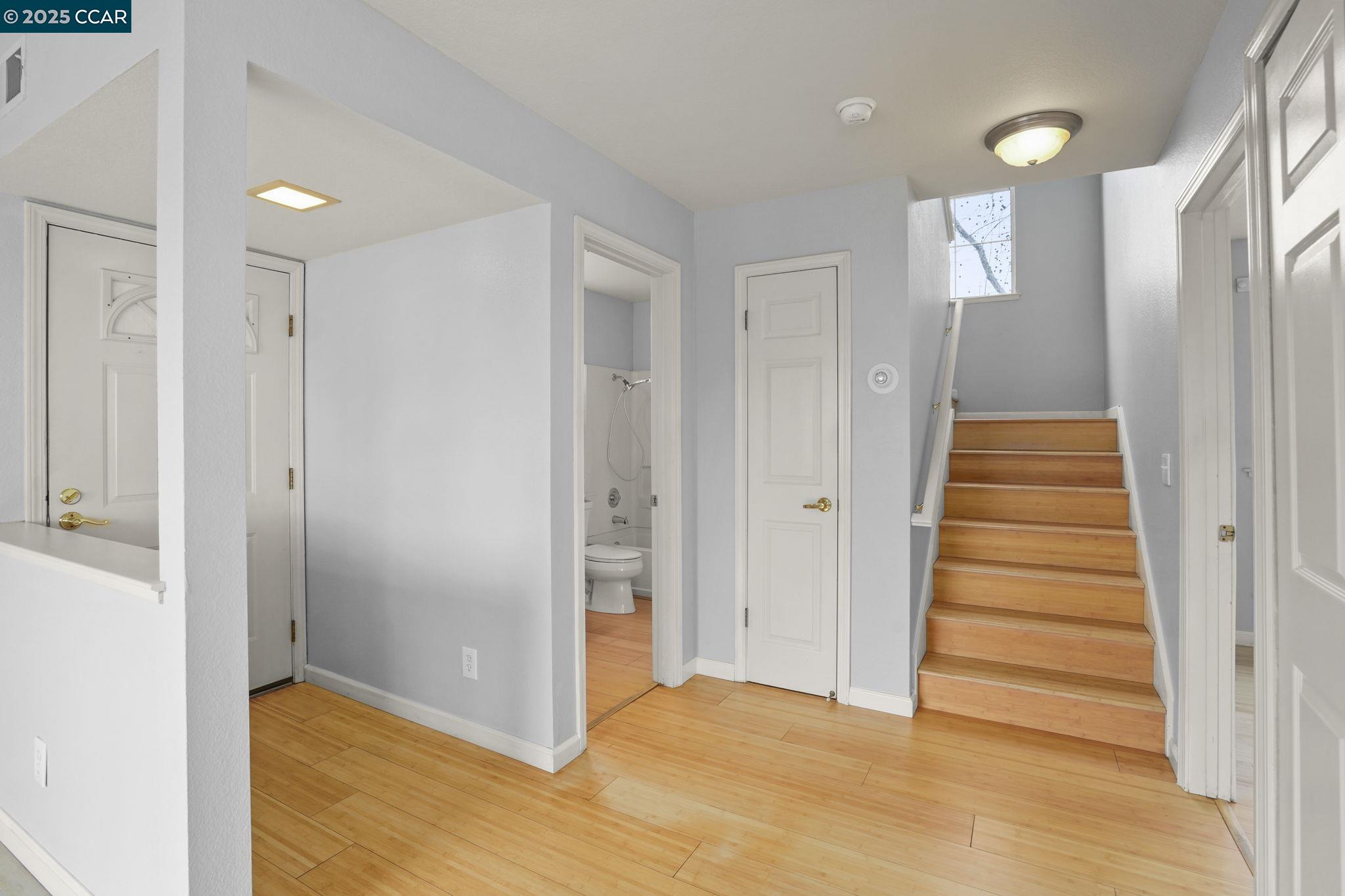 735 Buchanan St. # 204