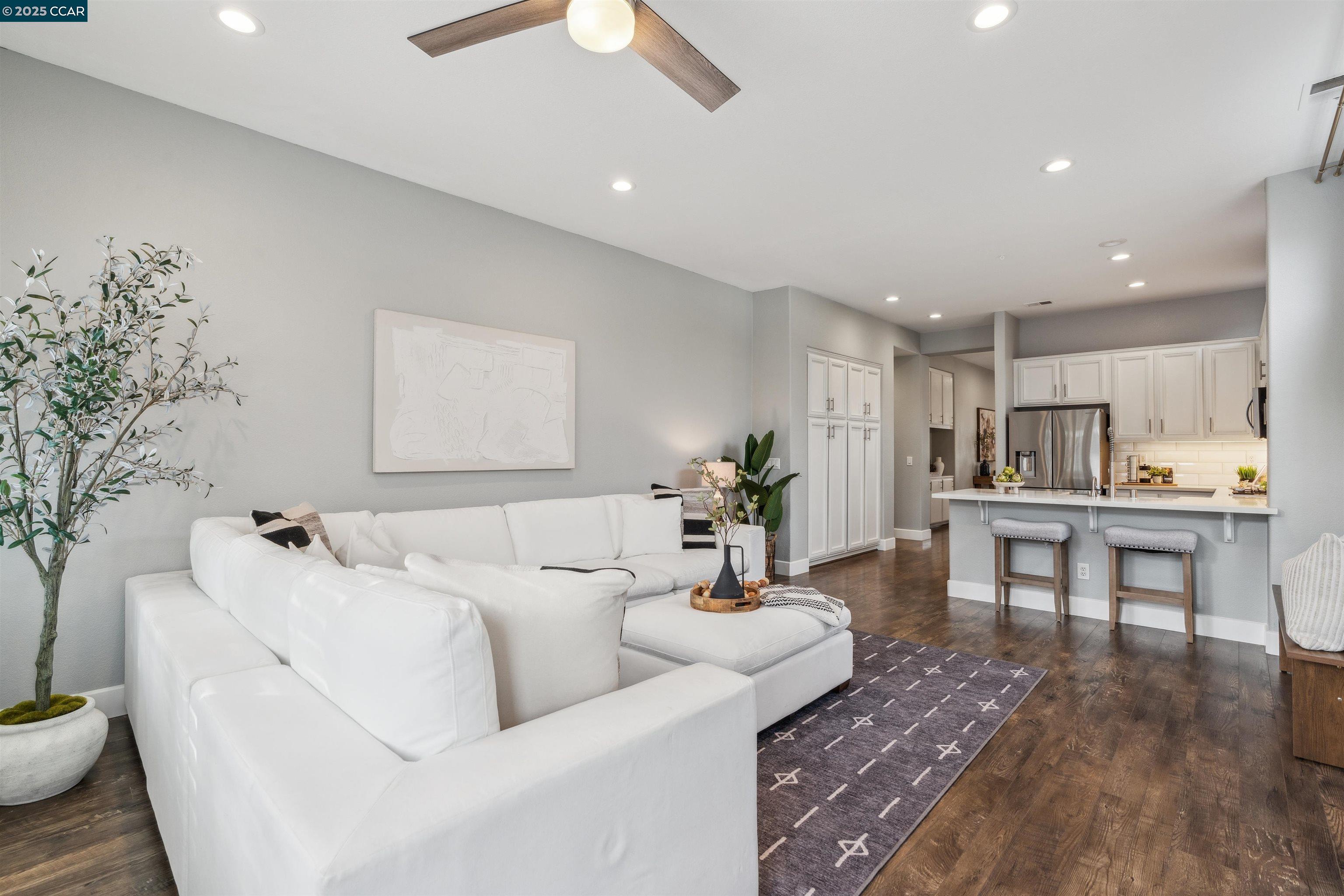 165 Blackstone Dr