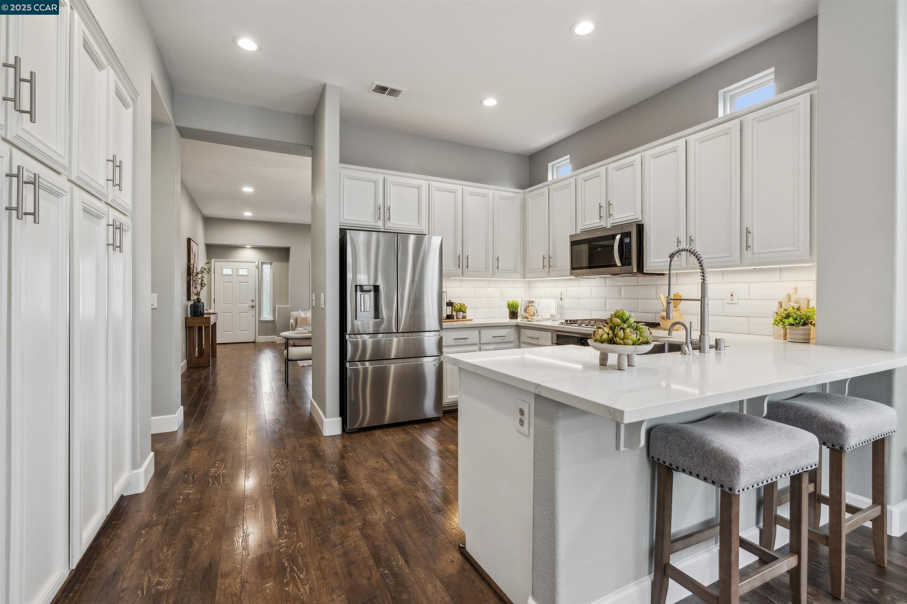 165 Blackstone Dr