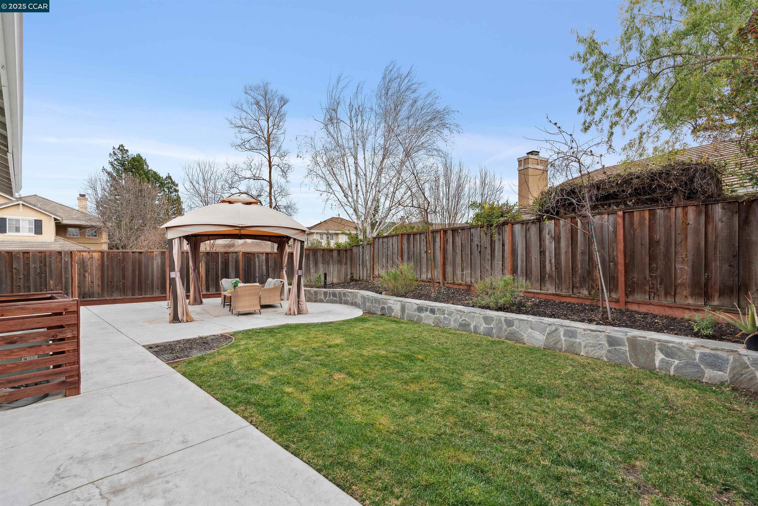 165 Blackstone Dr