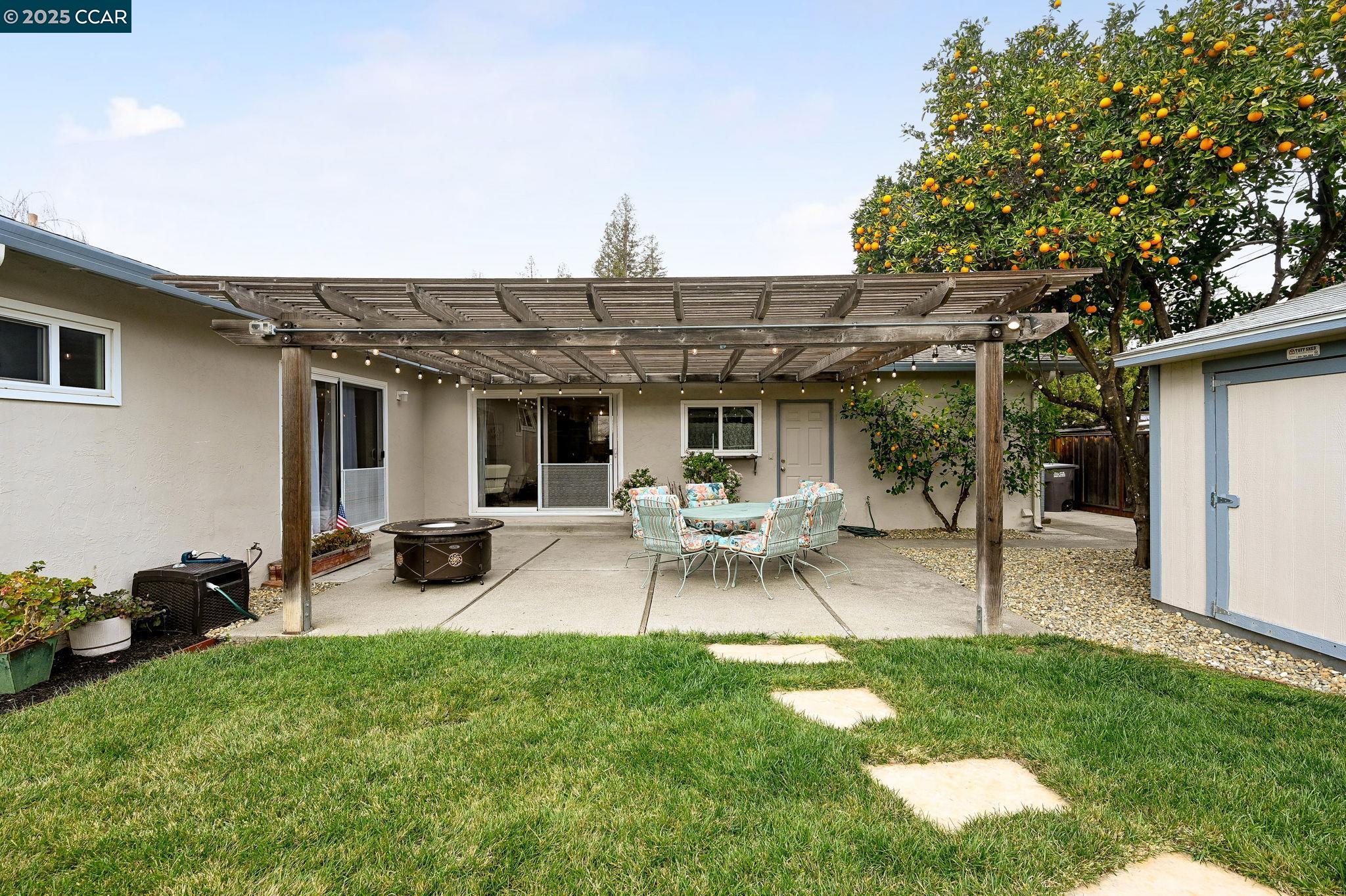 1764 Bishop Dr