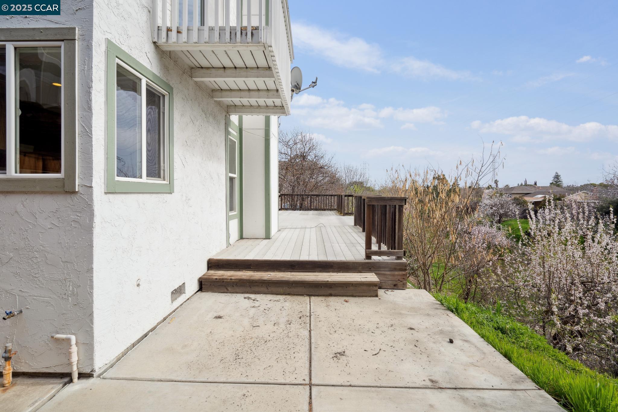 130 Hyde Pl