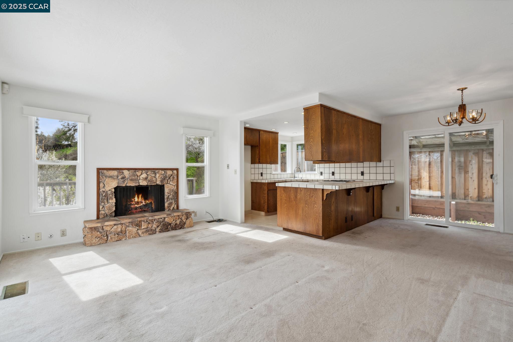 130 Hyde Pl