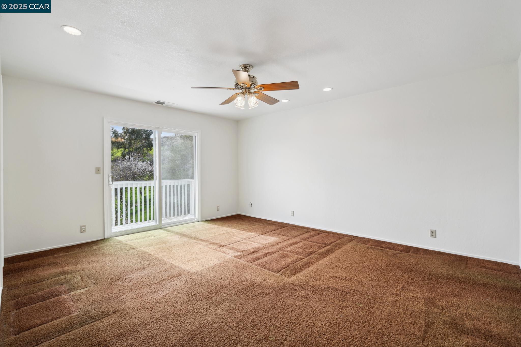 130 Hyde Pl
