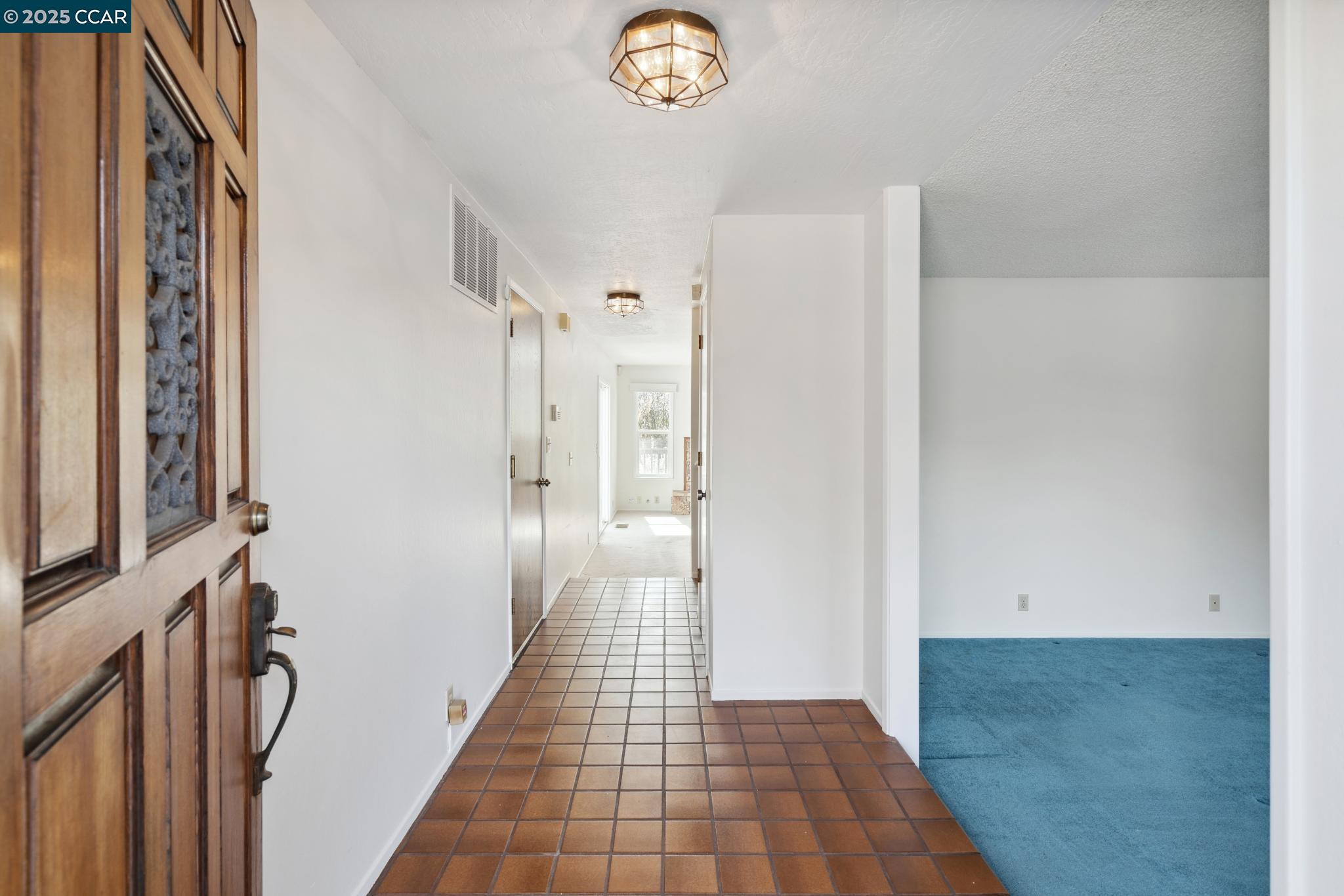 130 Hyde Pl