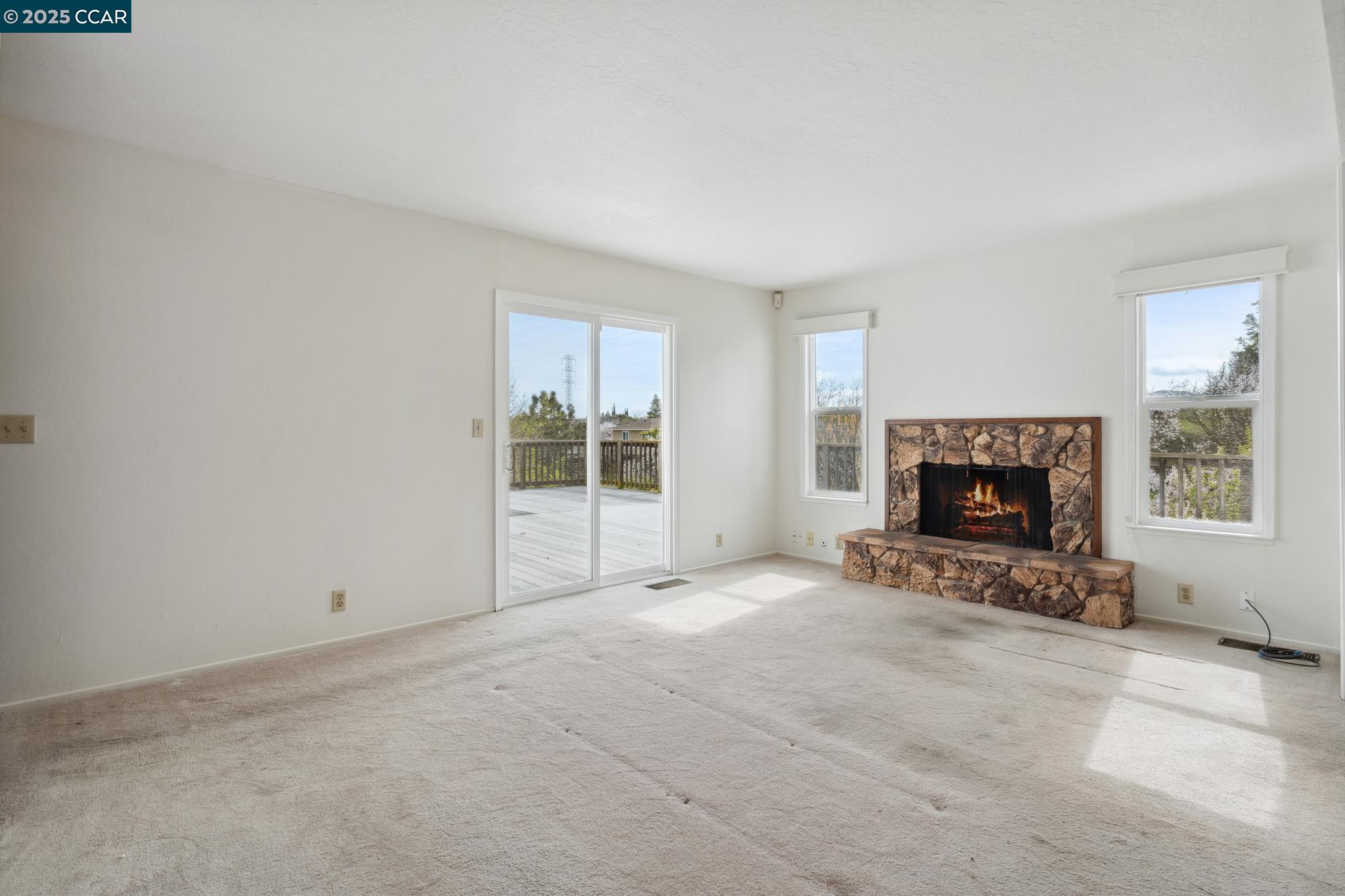 130 Hyde Pl