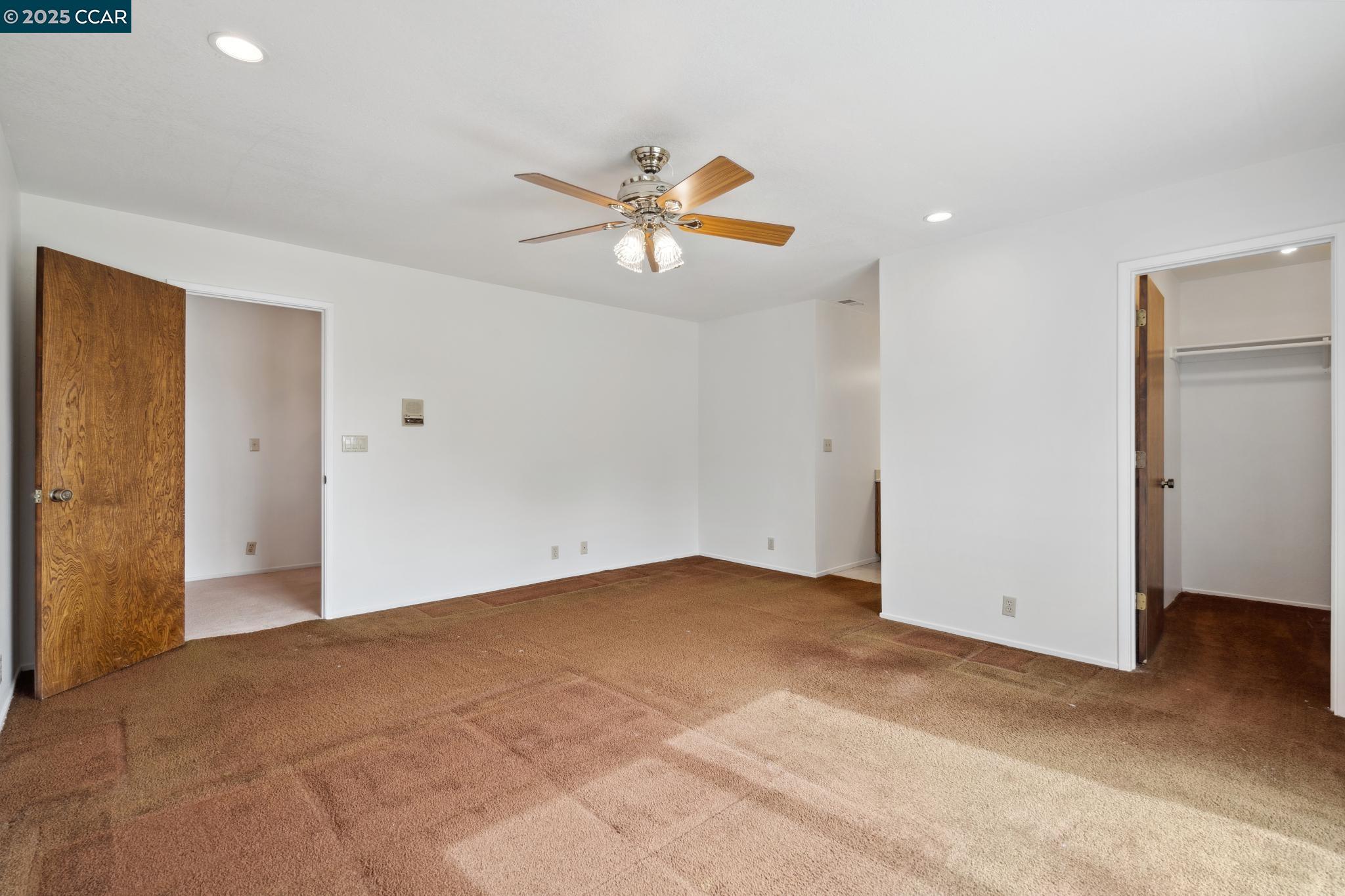 130 Hyde Pl