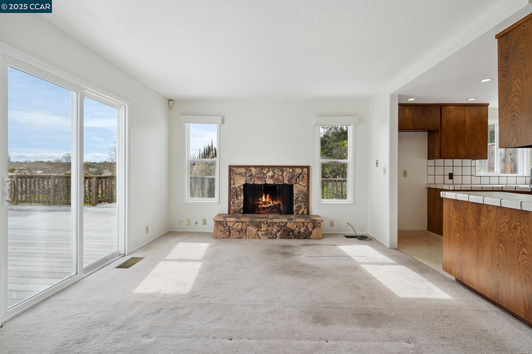 130 Hyde Pl