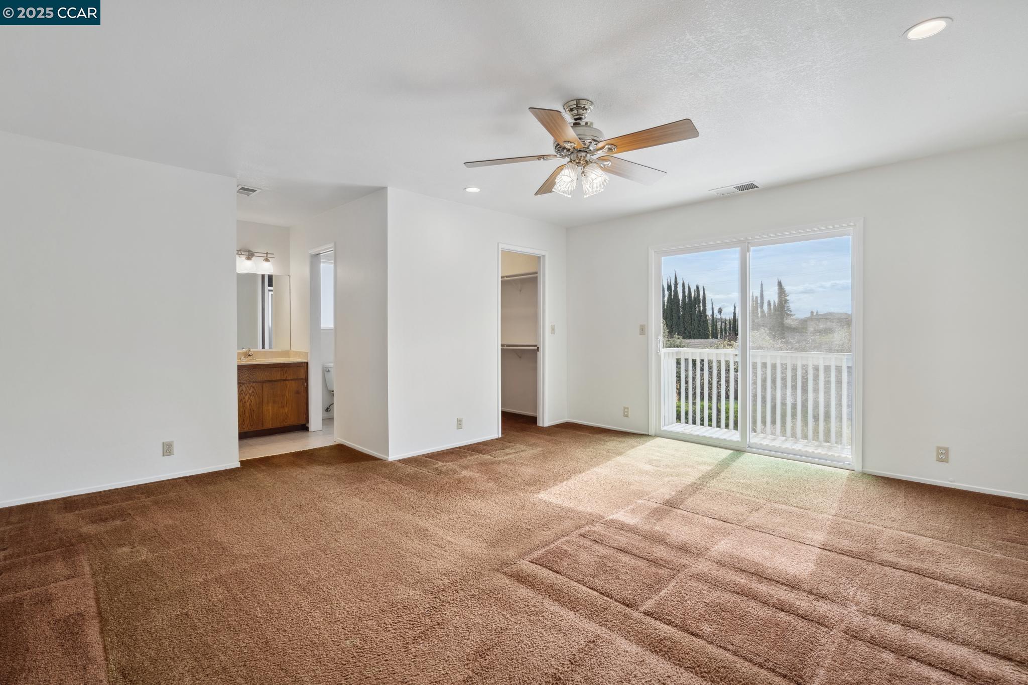 130 Hyde Pl