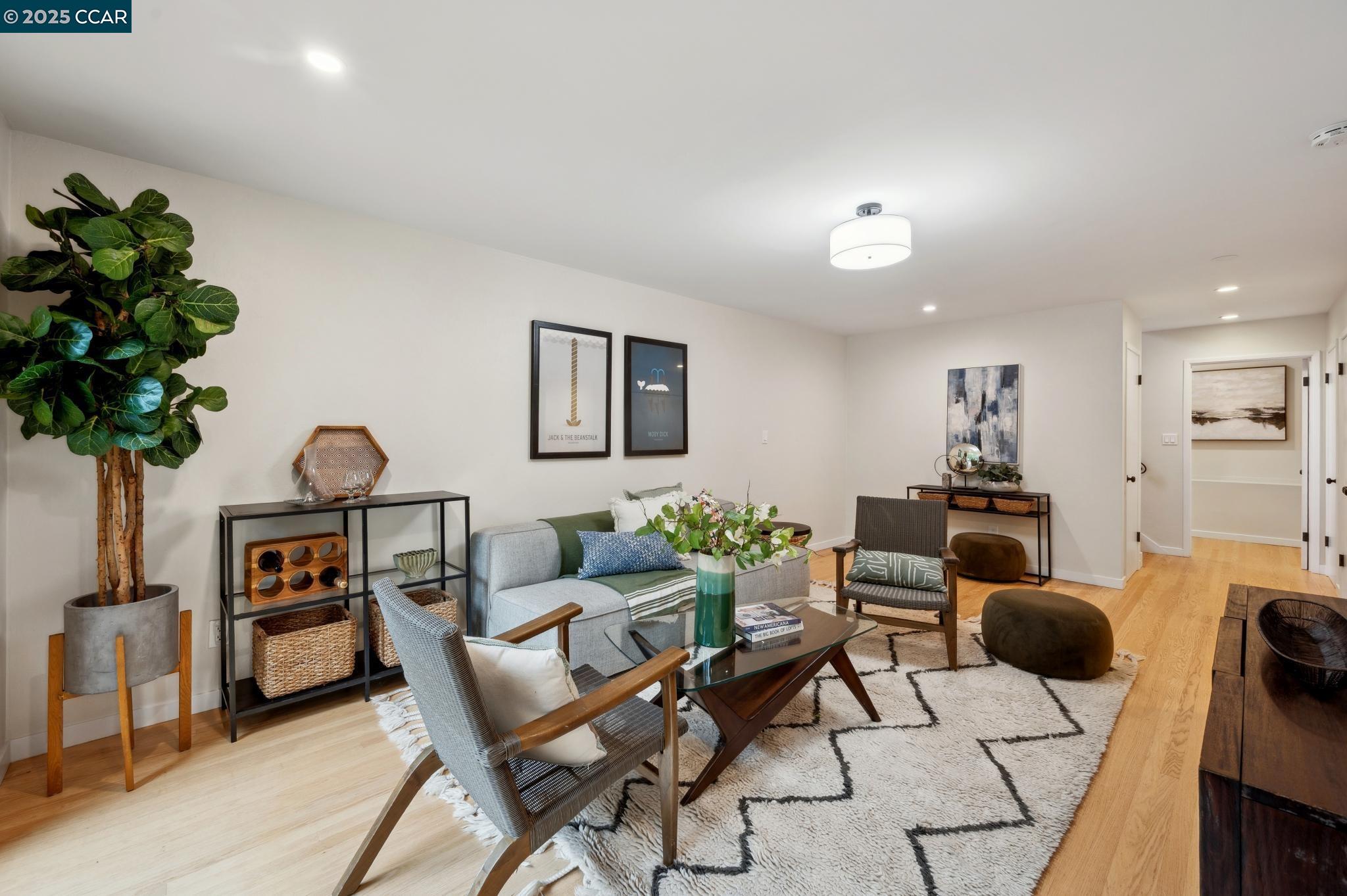 6335 Melville Dr