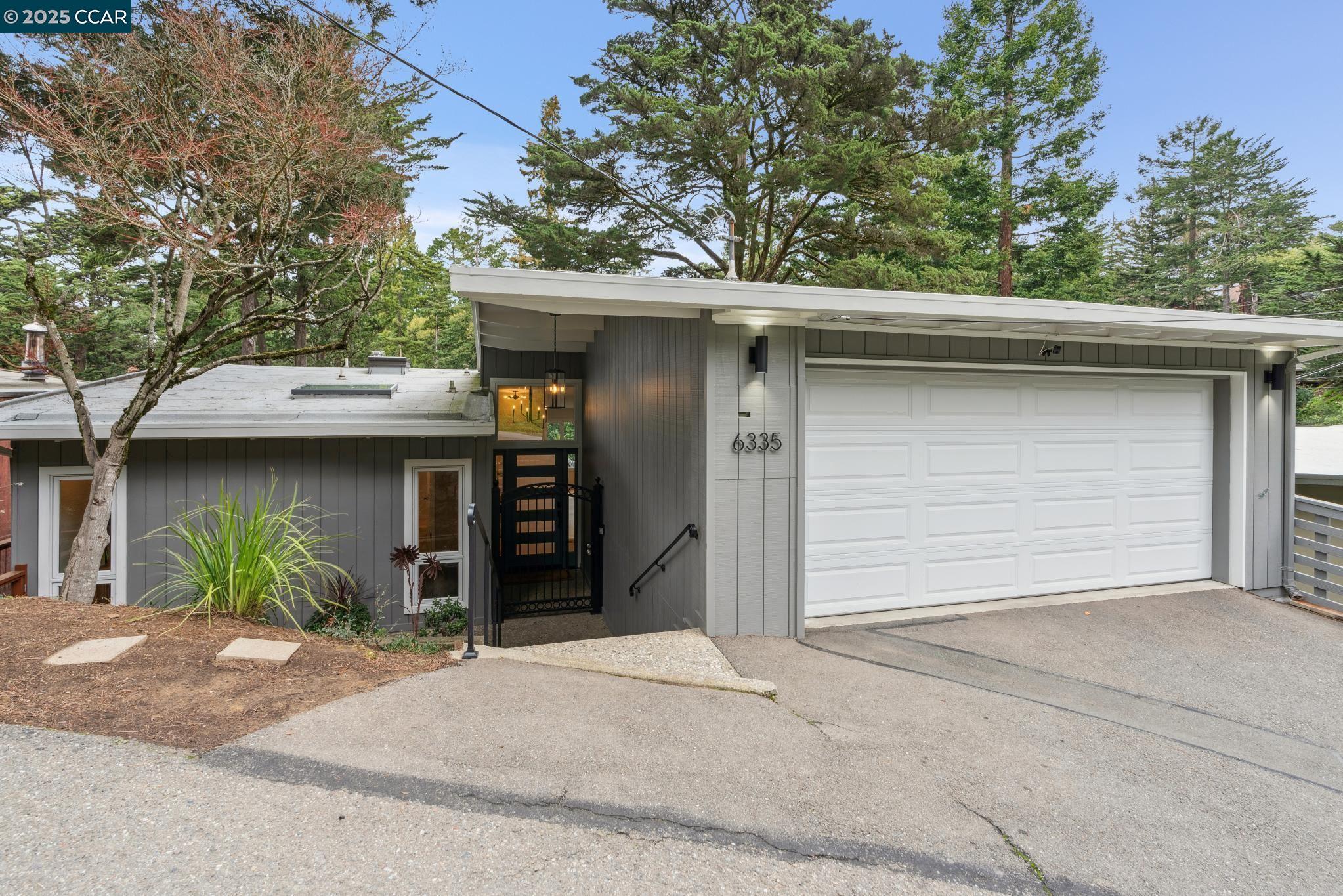 6335 Melville Dr