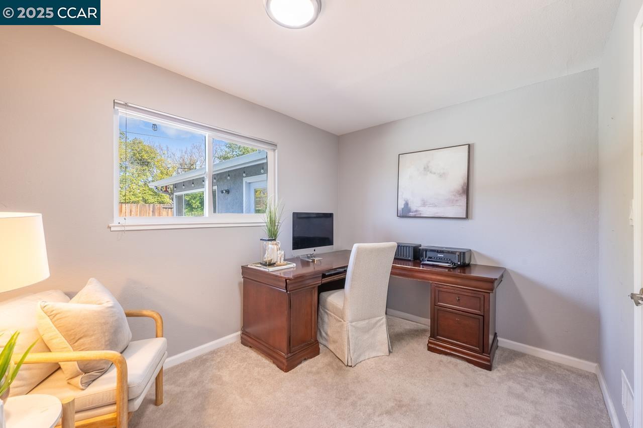 3737 Gainsborough Dr