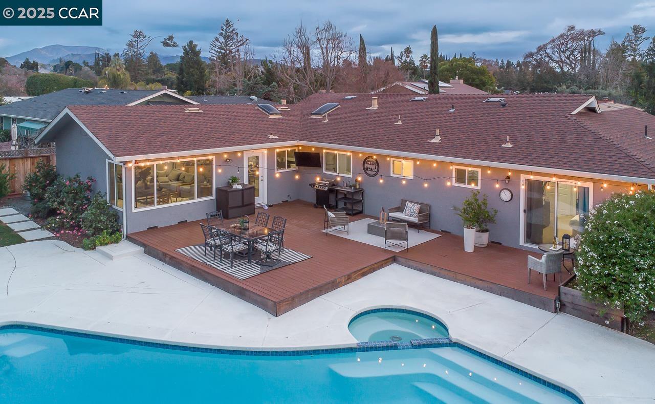 3737 Gainsborough Dr