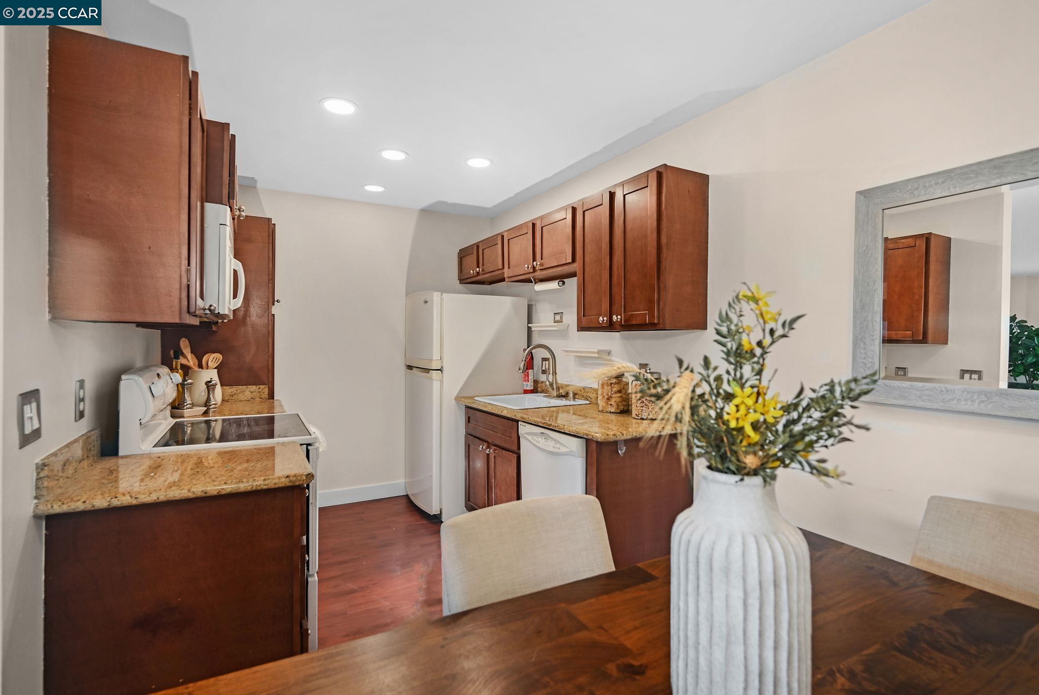 1451 Marchbanks Drive # 4