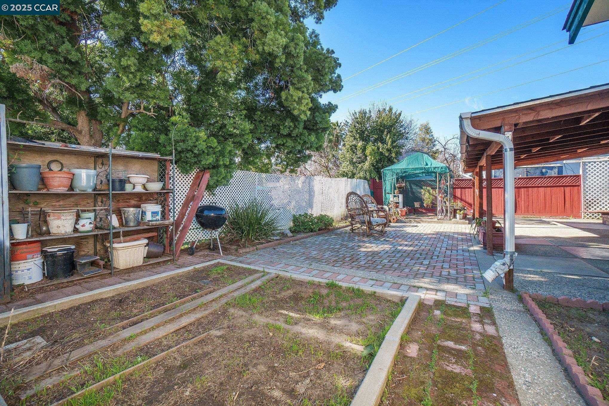 3236 G Street