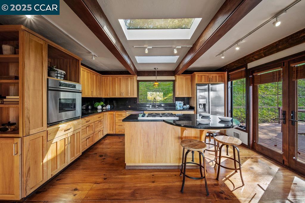 26 Moraga Via